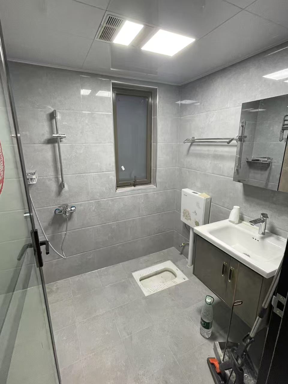 吾悦广场 2室1厅1卫 1500.0元/月 吾悦广场 2室1厅1卫 1500.0元/月室内图