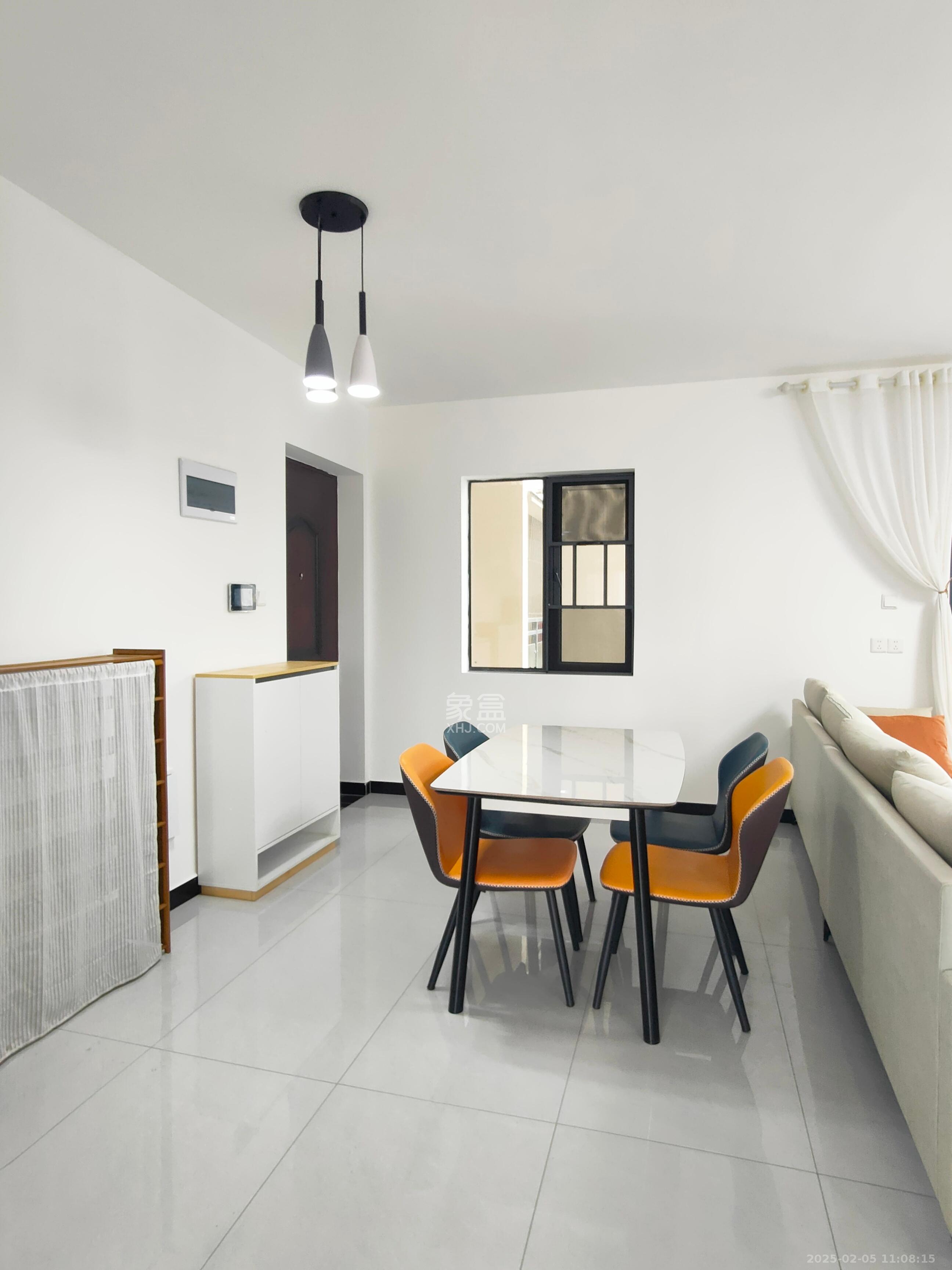 振业城四期 4室2厅2卫 3500.0元/月 振业城四期 4室2厅2卫 3500.0元/月室内图