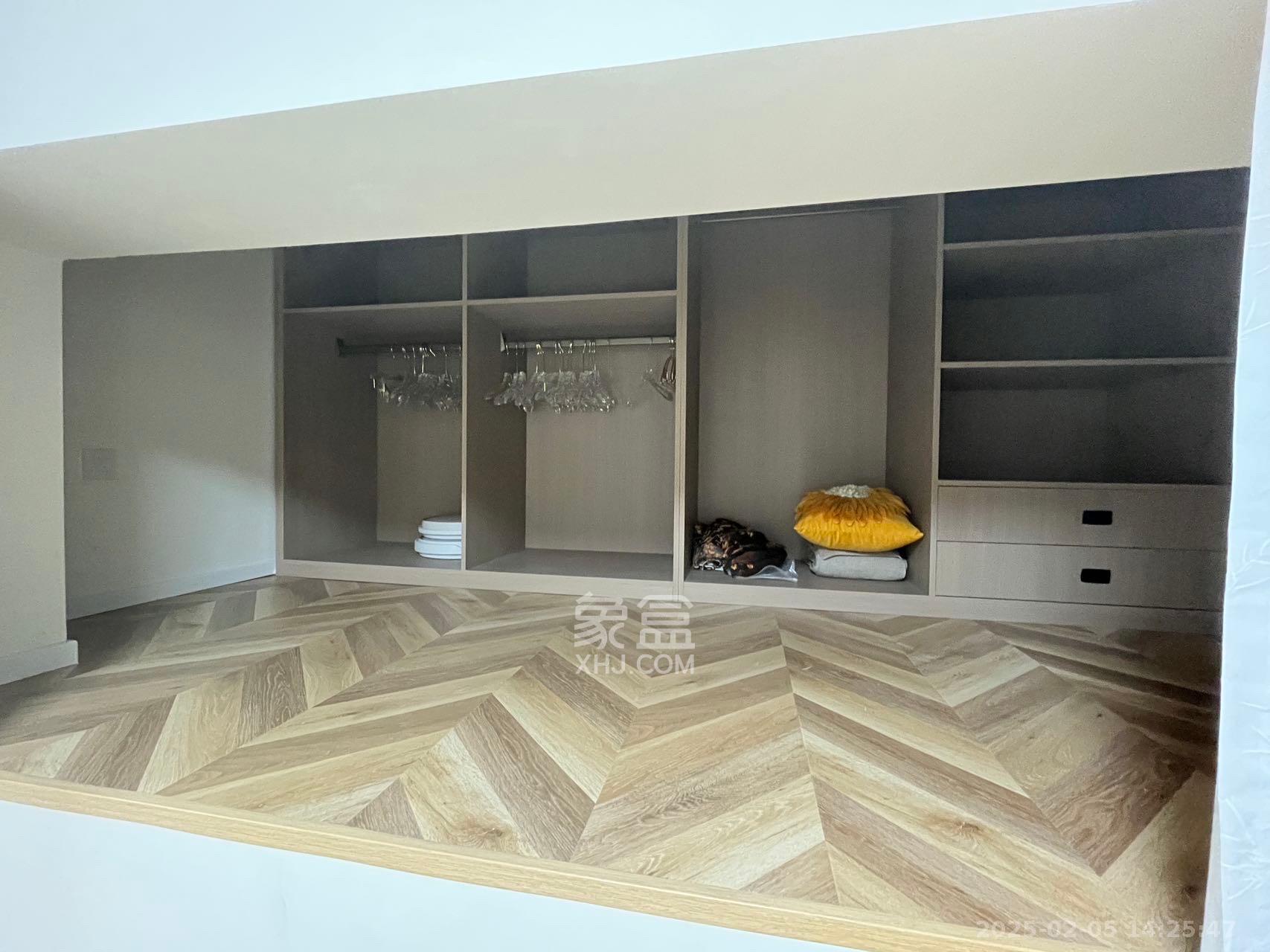 卓越江岸 2室0厅0卫 2700.0元/月 卓越江岸 2室0厅0卫 2700.0元/月室内图