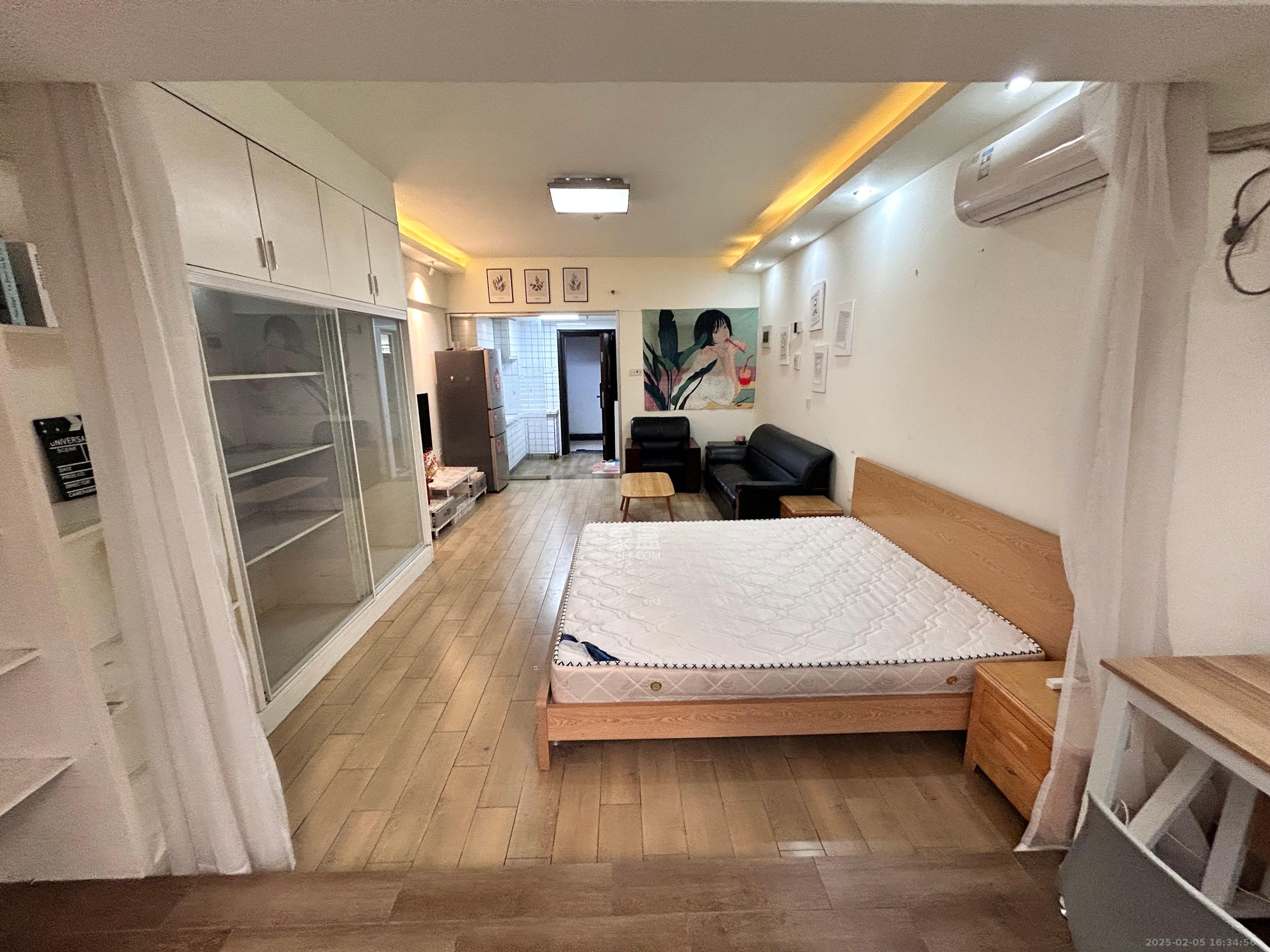 七彩丽都  1室1厅1卫   2100.00元/月室内图