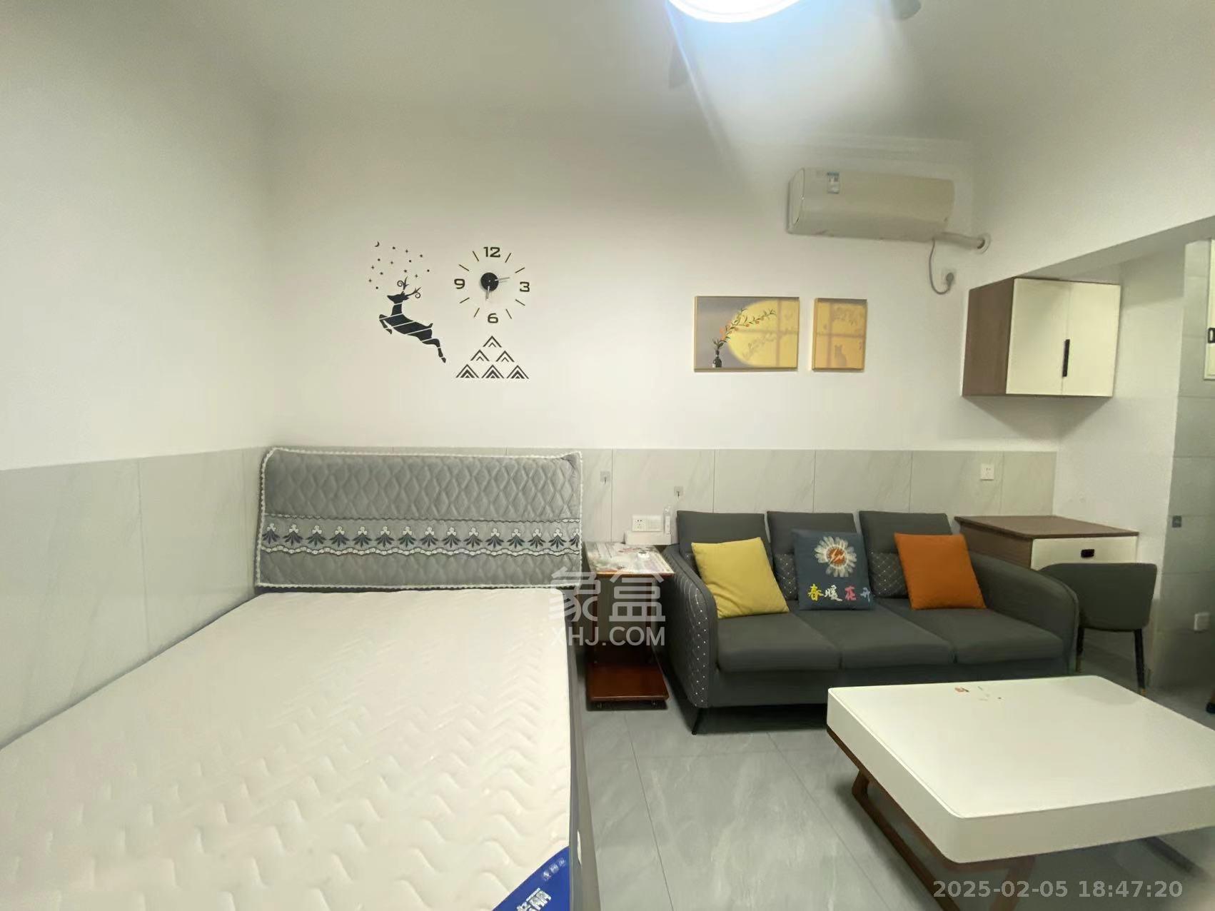 嘉雨兴园 1室1厅1卫 2000.0元/月 嘉雨兴园 1室1厅1卫 2000.0元/月室内图