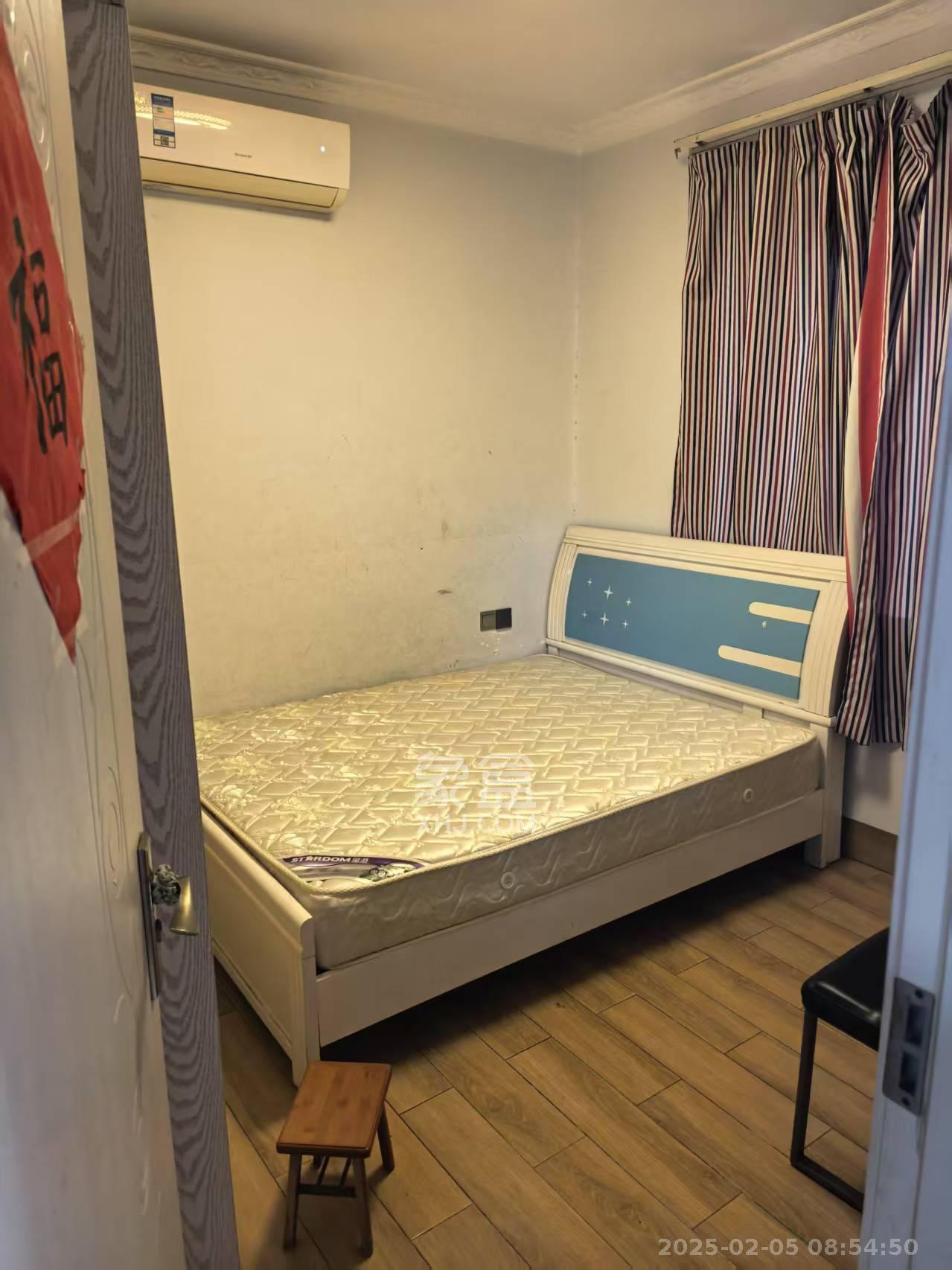 钰龙天下二期(钰龙佳园) 1室2厅1卫 2200.0元/月 钰龙天下二期(钰龙佳园) 1室2厅1卫 2200.0元/月室内图