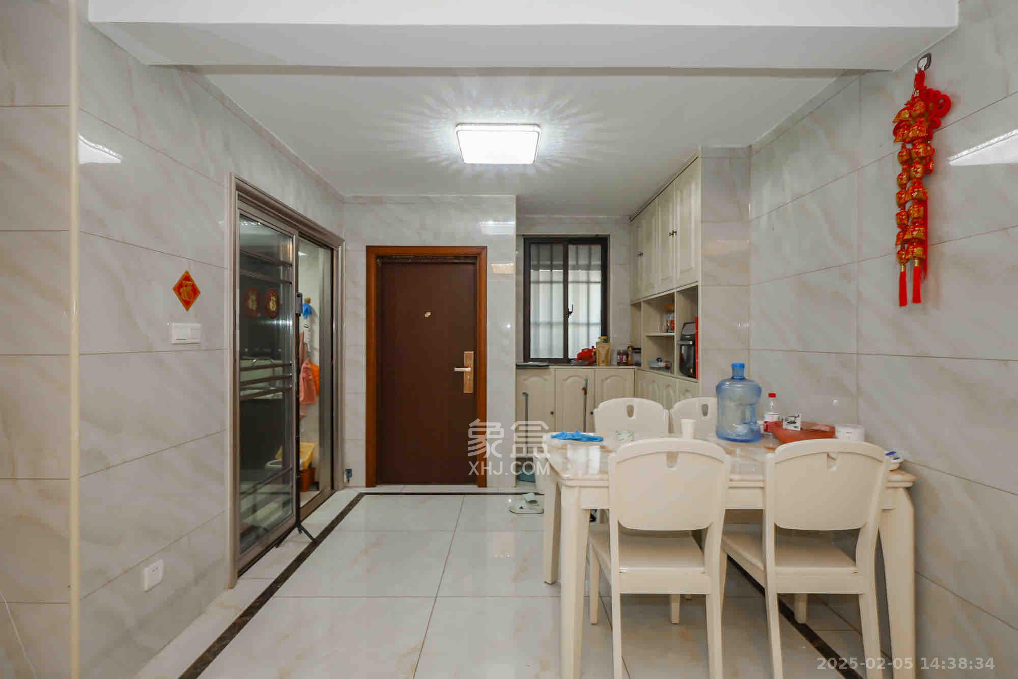 世茂铂翠湾二期  5室2厅3卫    4500.0元/月 世茂铂翠湾二期  5室2厅3卫    4500.0元/月室内图