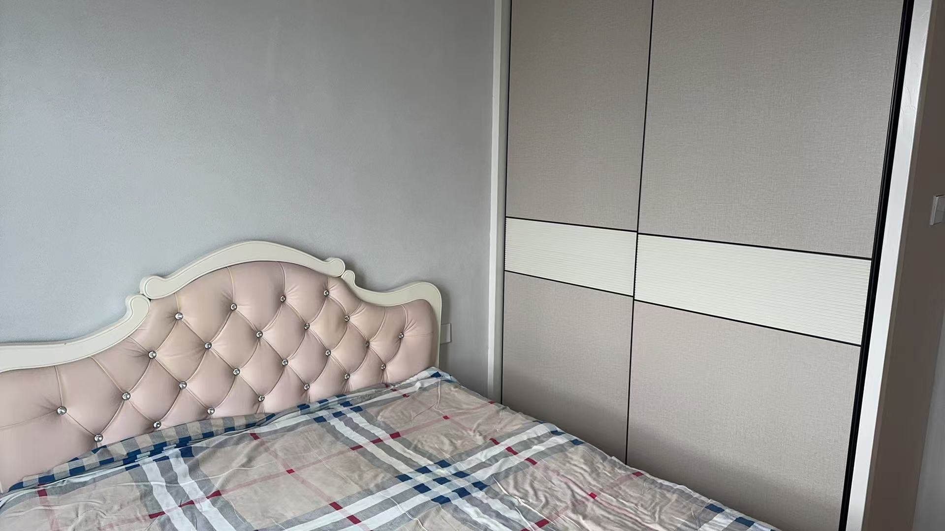 百弘学府城 1室0厅0卫 1980.0元/月 百弘学府城 1室0厅0卫 1980.0元/月室内图