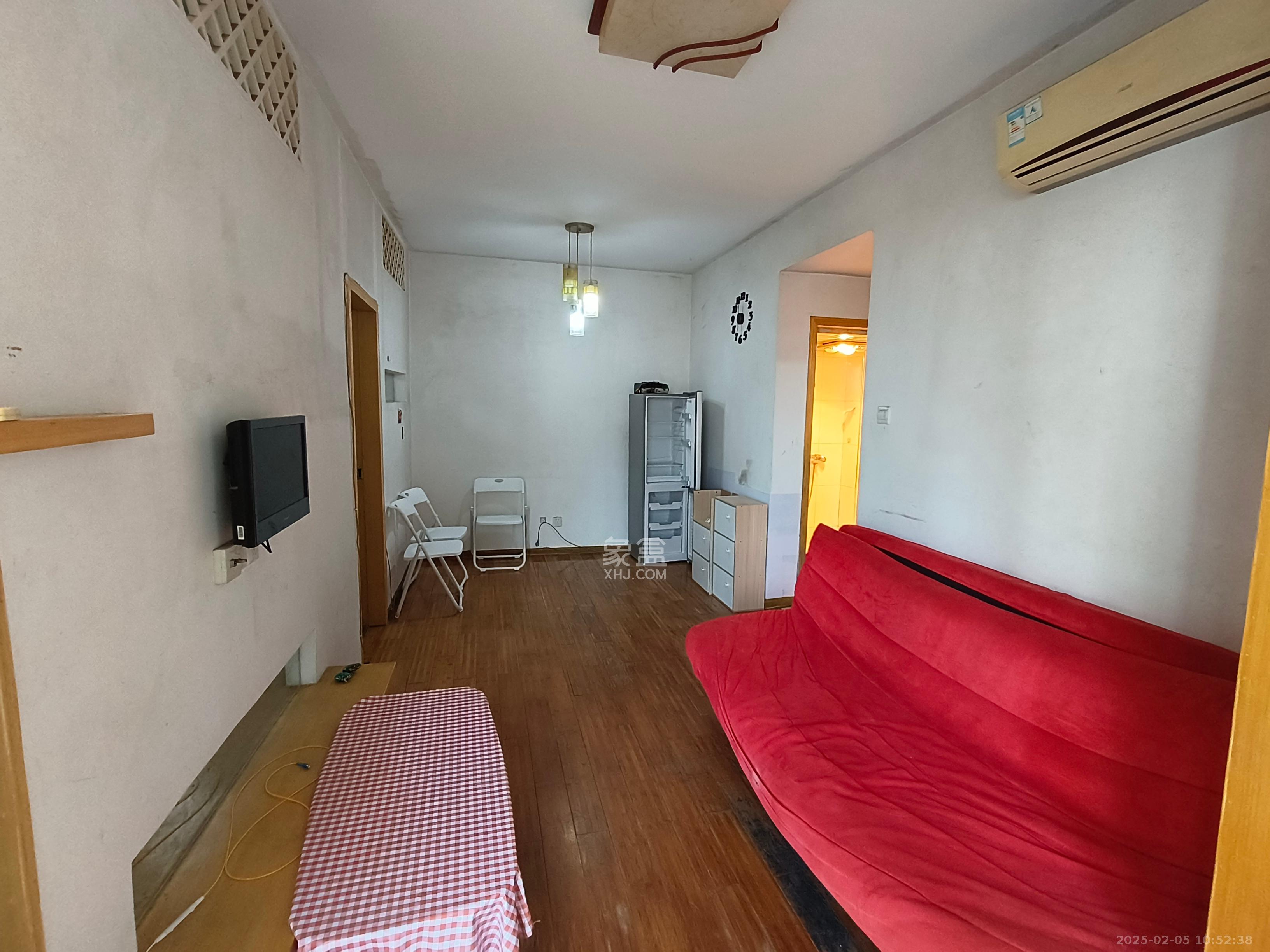 新芙蓉之都  2室1厅1卫    1700.0元/月 新芙蓉之都  2室1厅1卫    1700.0元/月室内图