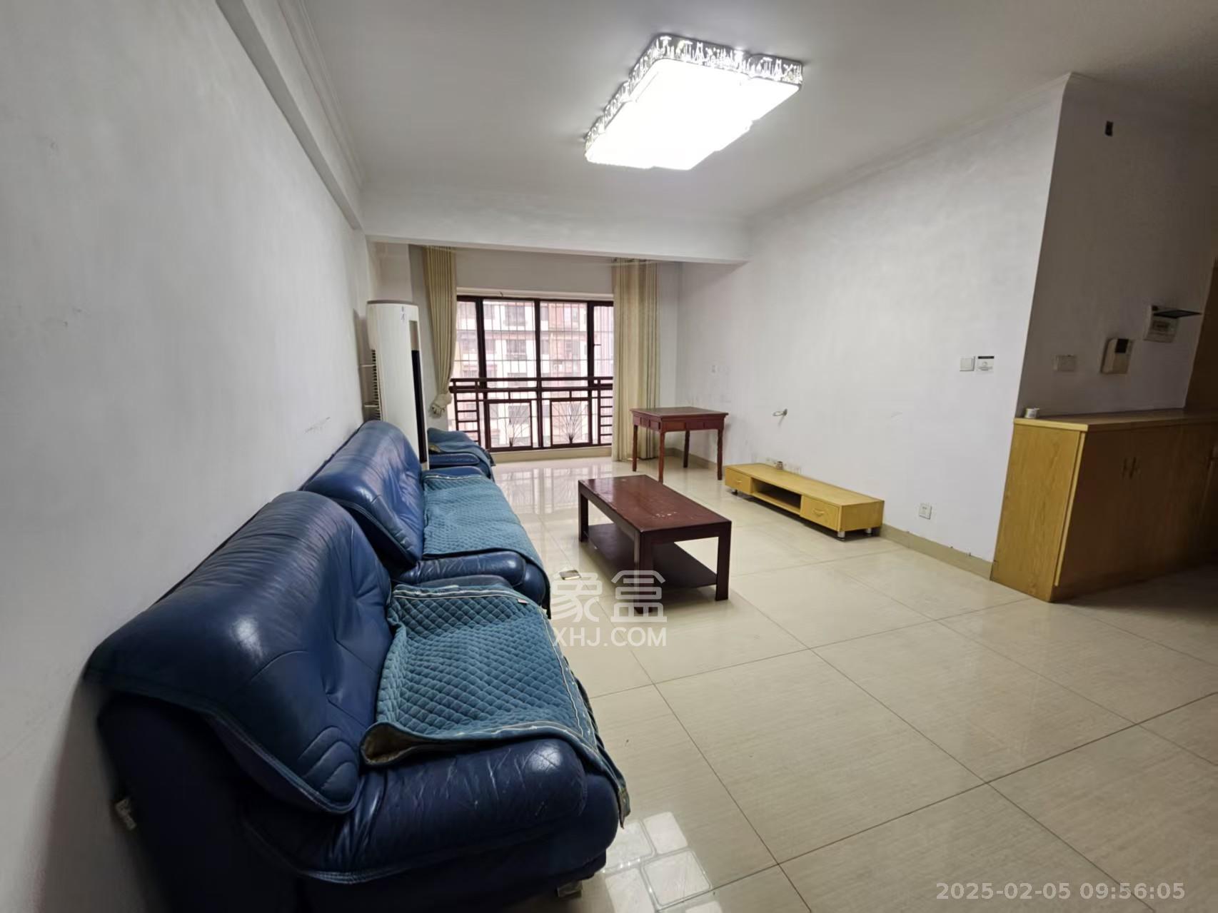 高信向日葵  3室2厅2卫    2700.0元/月 高信向日葵  3室2厅2卫    2700.0元/月室内图