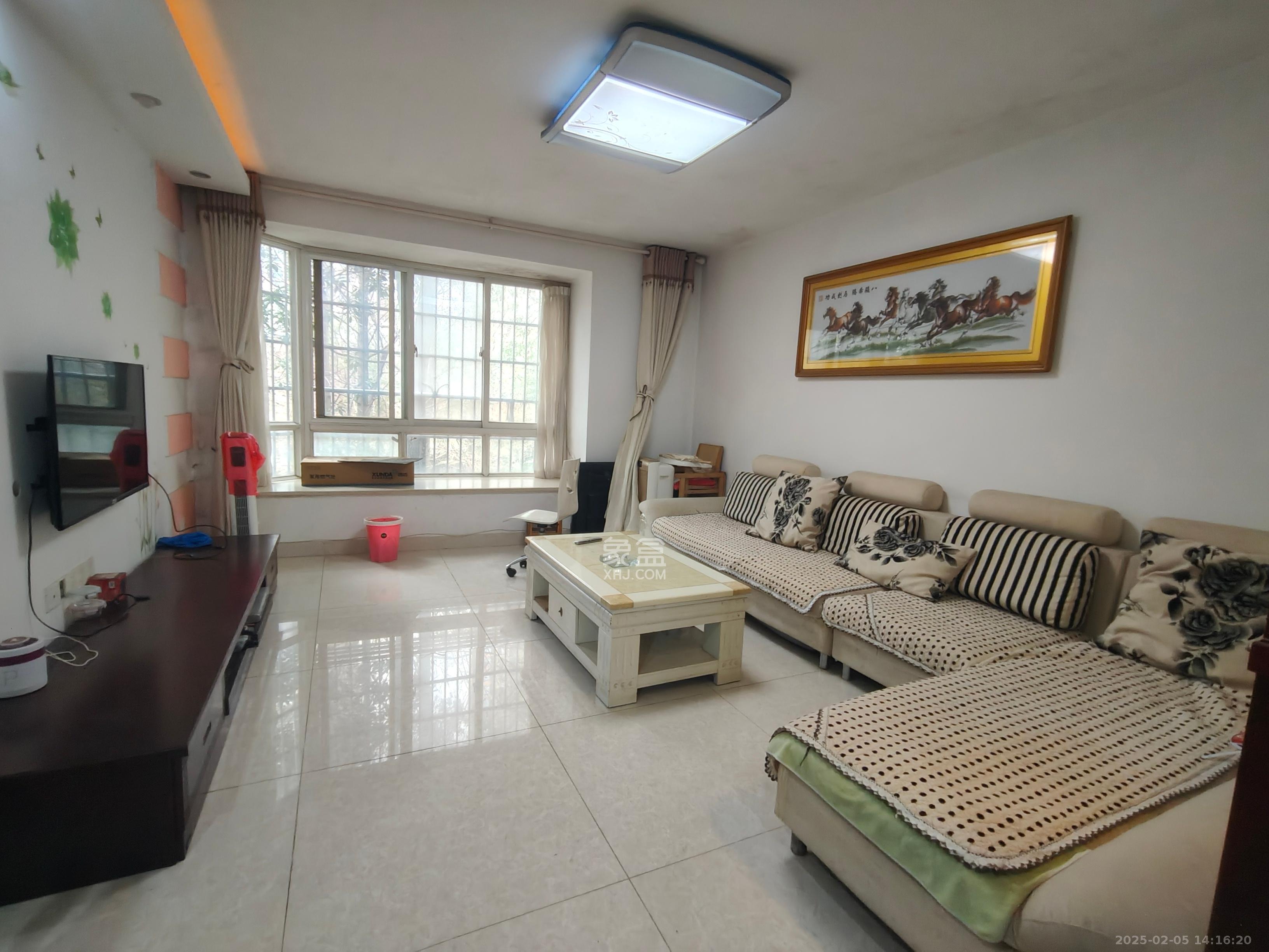 山水庭院 3室2厅1卫 1880.0元/月 山水庭院 3室2厅1卫 1880.0元/月室内图