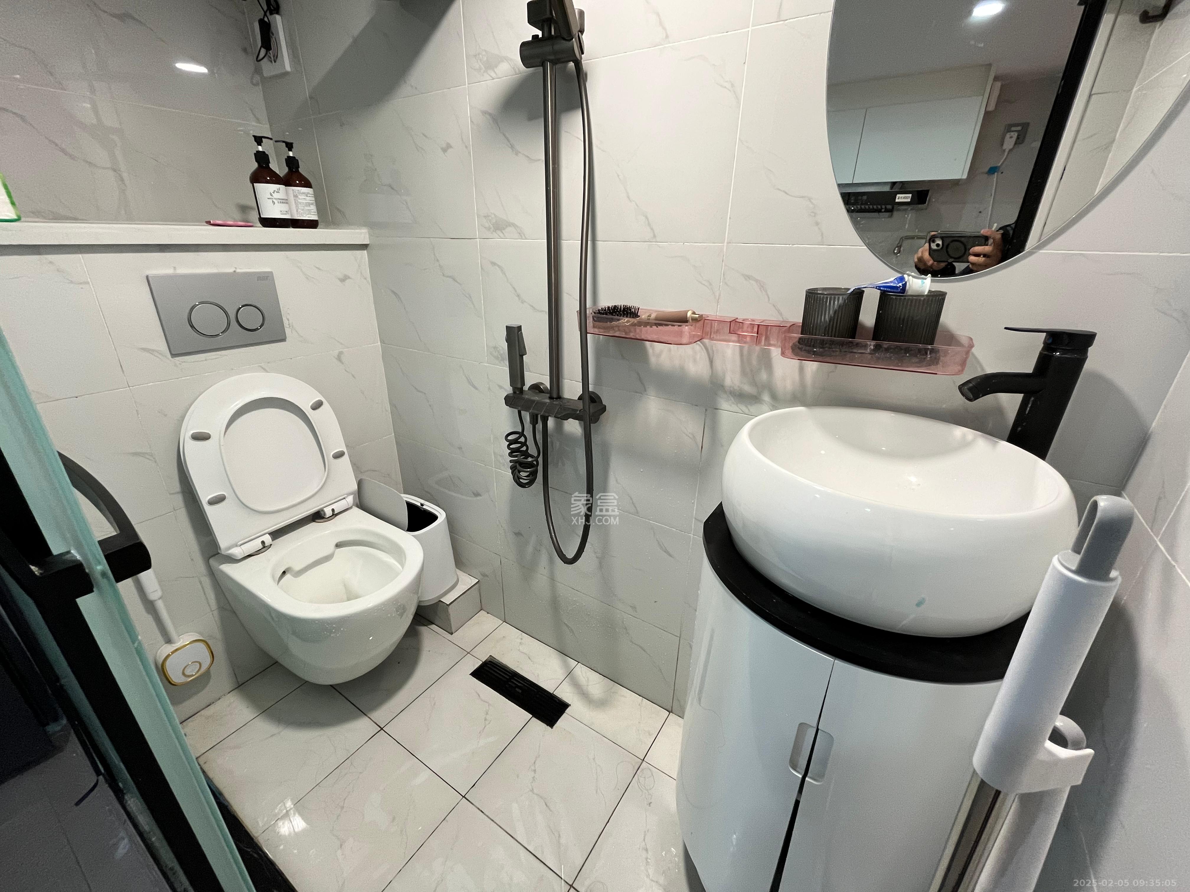 敬天广场 1室1厅1卫 2200.0元/月 敬天广场 1室1厅1卫 2200.0元/月室内图