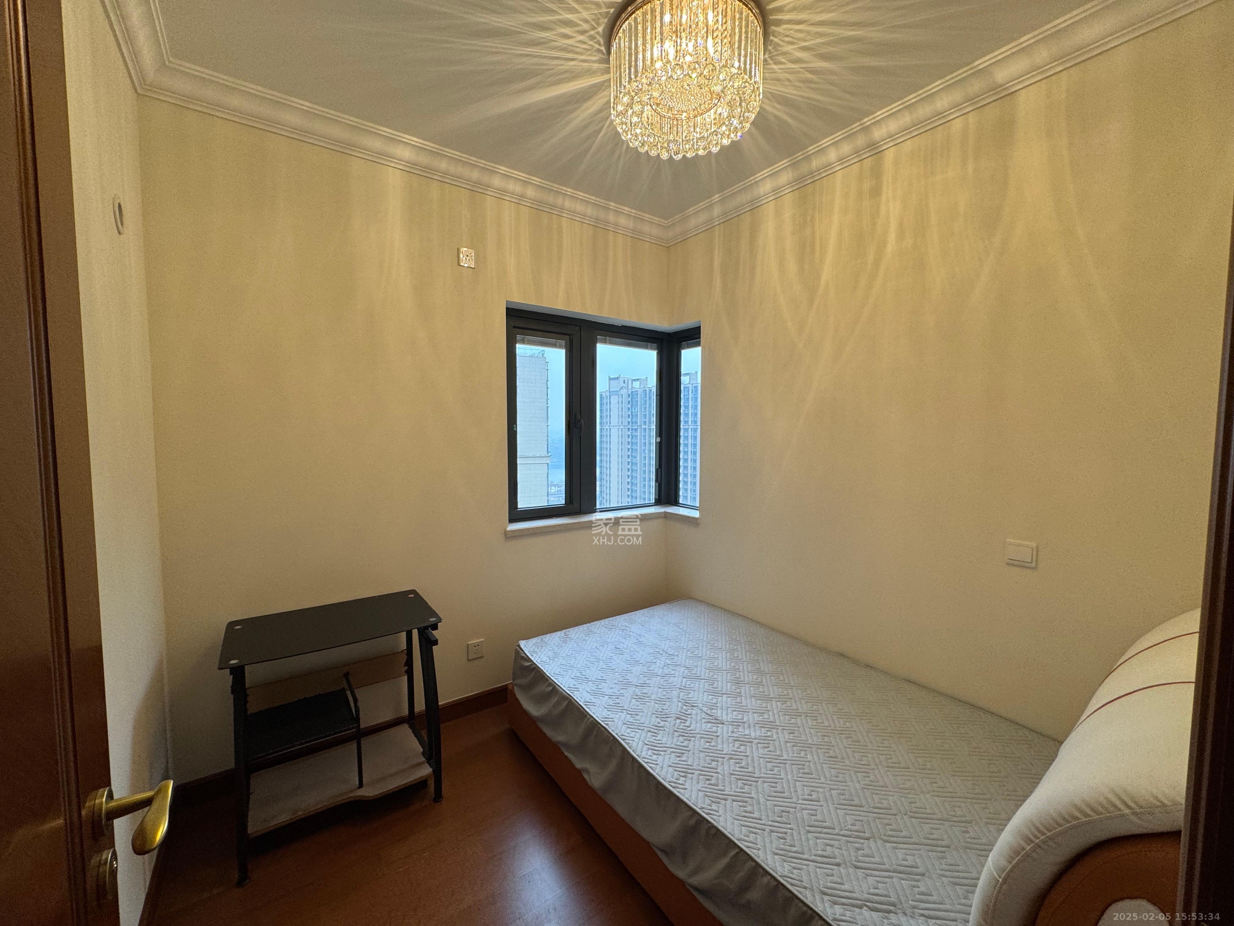 恒大御景半岛 2室2厅1卫 1500.0元/月 恒大御景半岛 2室2厅1卫 1500.0元/月室内图