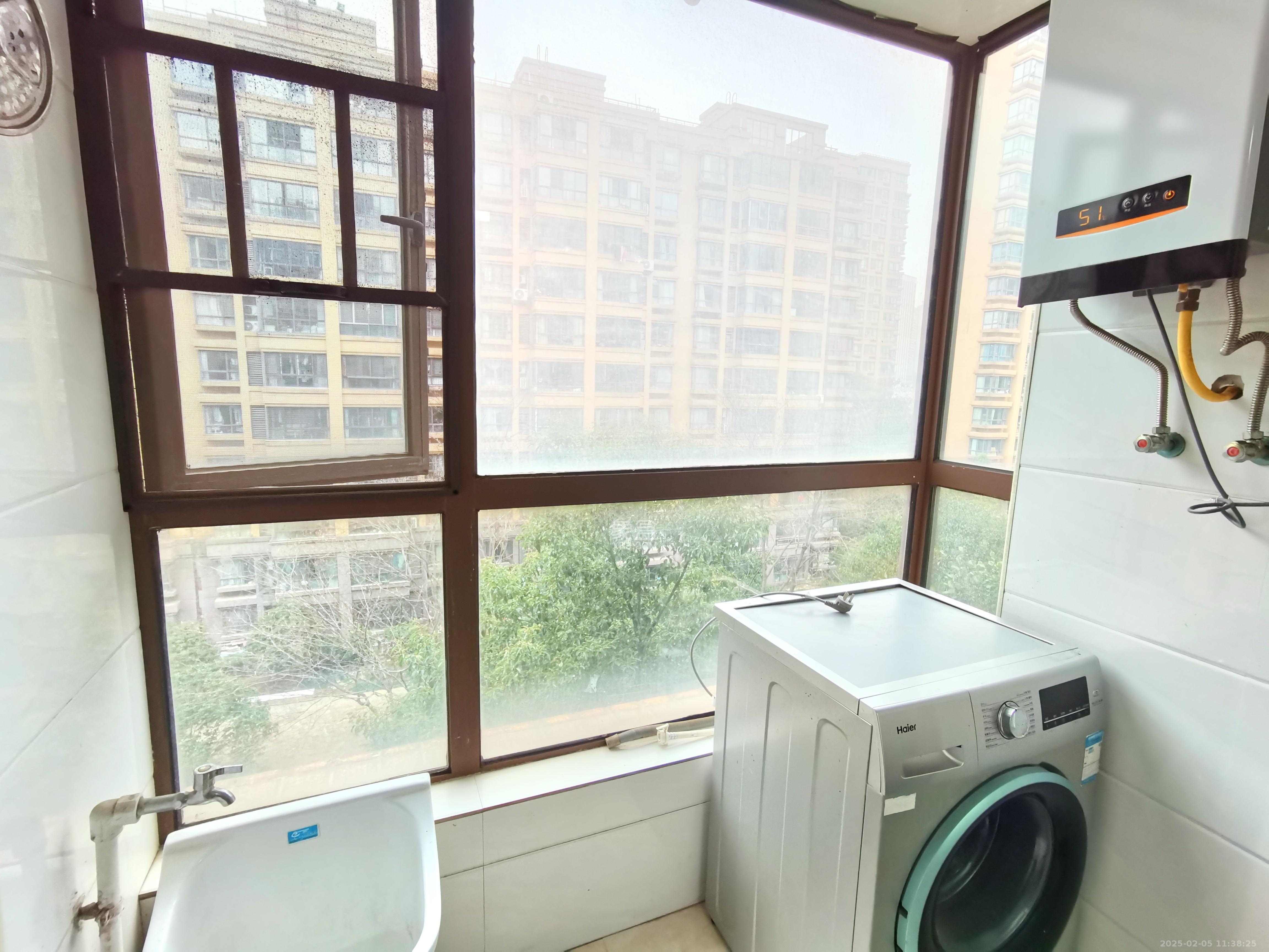 山语城二期 2室2厅1卫 2000.0元/月 山语城二期 2室2厅1卫 2000.0元/月室内图