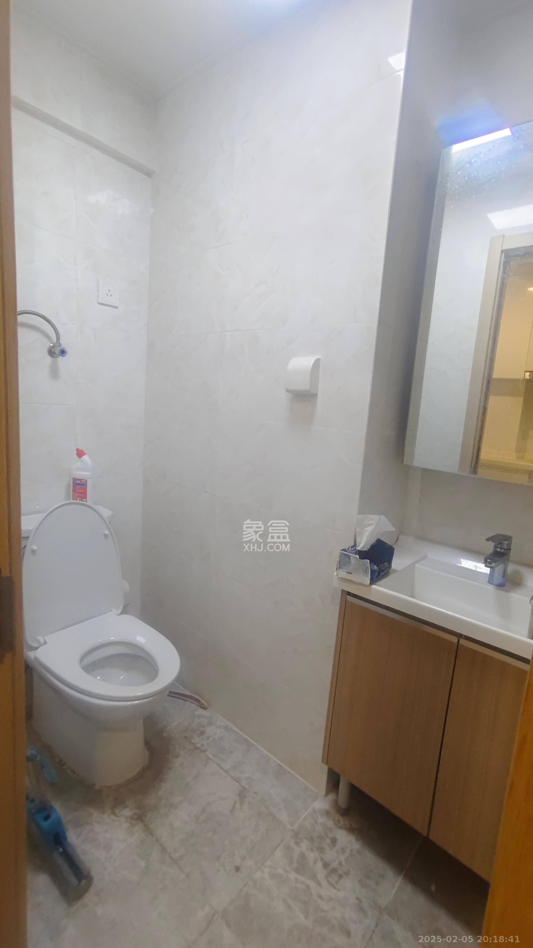 卓越浅水湾  1室1厅1卫   1600.00元/月室内图