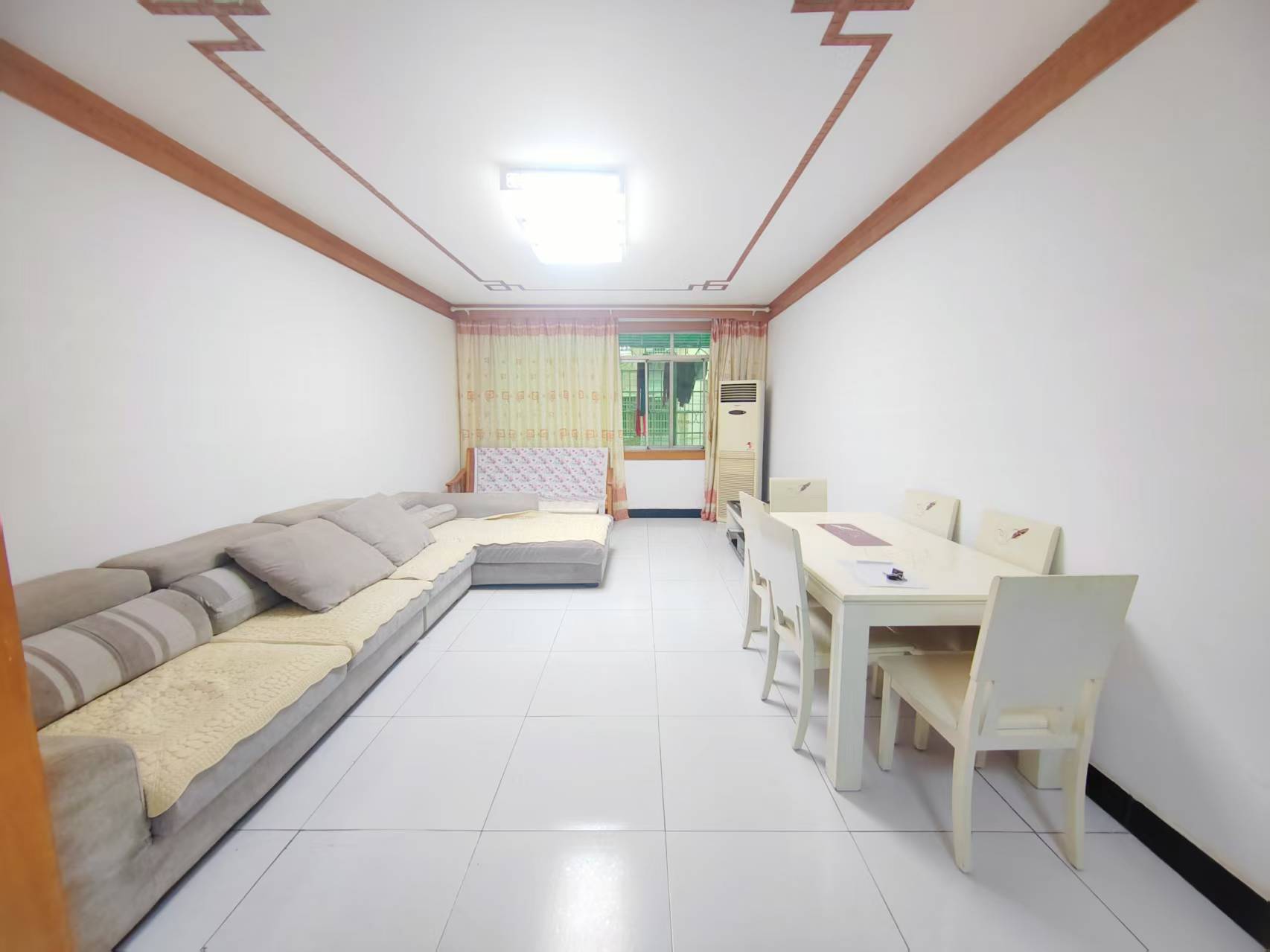 桃花仑办事处铁铺岭居委会 2室2厅2卫 1200.0元/月 桃花仑办事处铁铺岭居委会 2室2厅2卫 1200.0元/月室内图