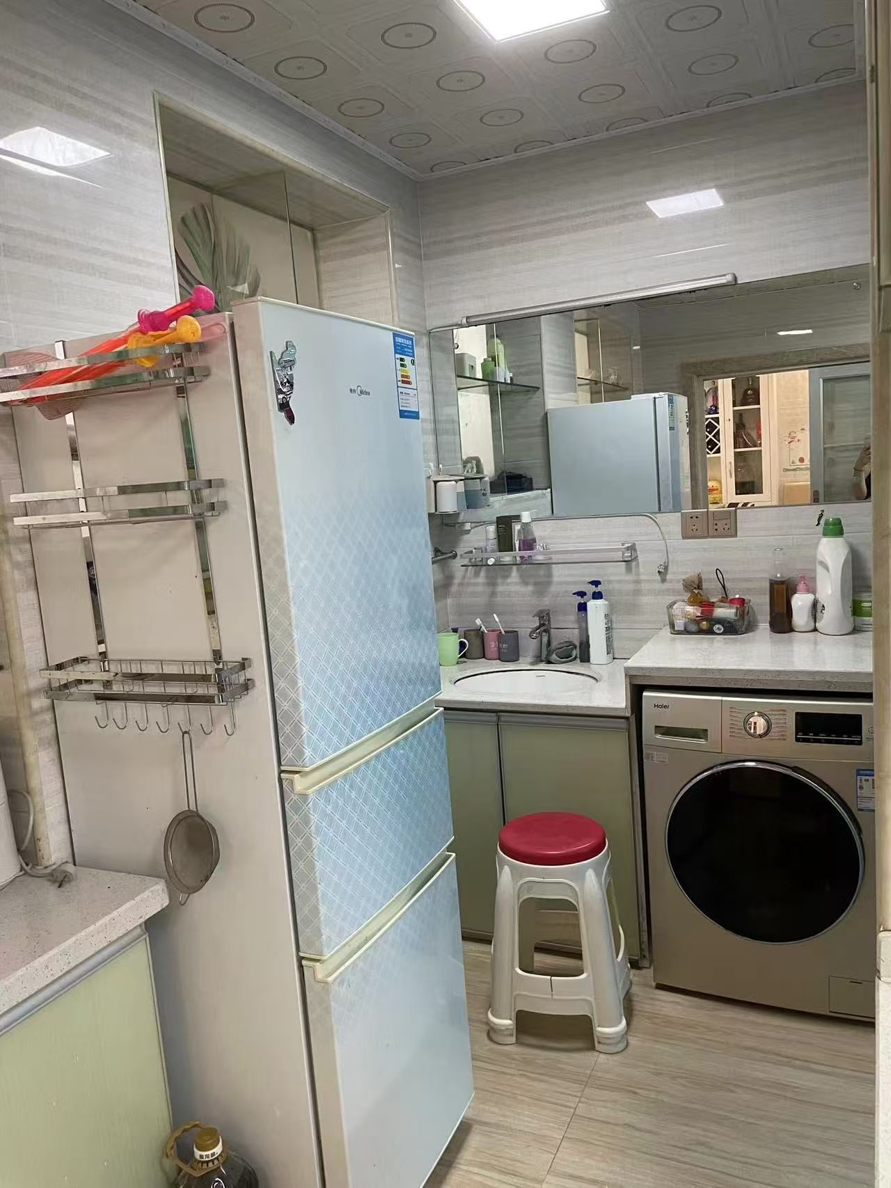 互助小区  3室2厅1卫   1500.00元/月室内图