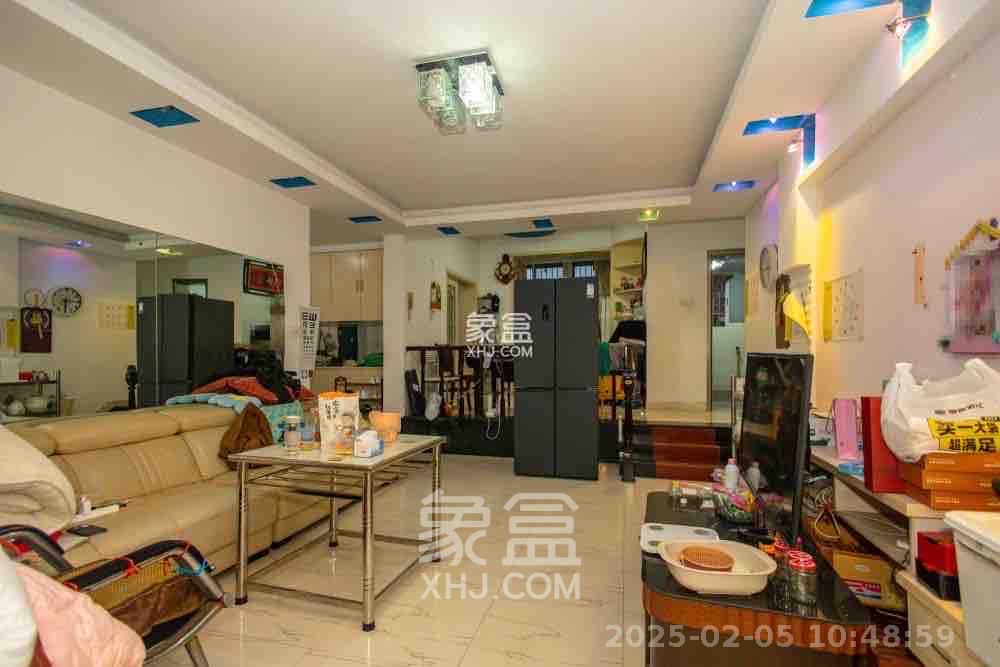 山水人家一二期 3室2厅1卫 2200.0元/月 山水人家一二期 3室2厅1卫 2200.0元/月室内图