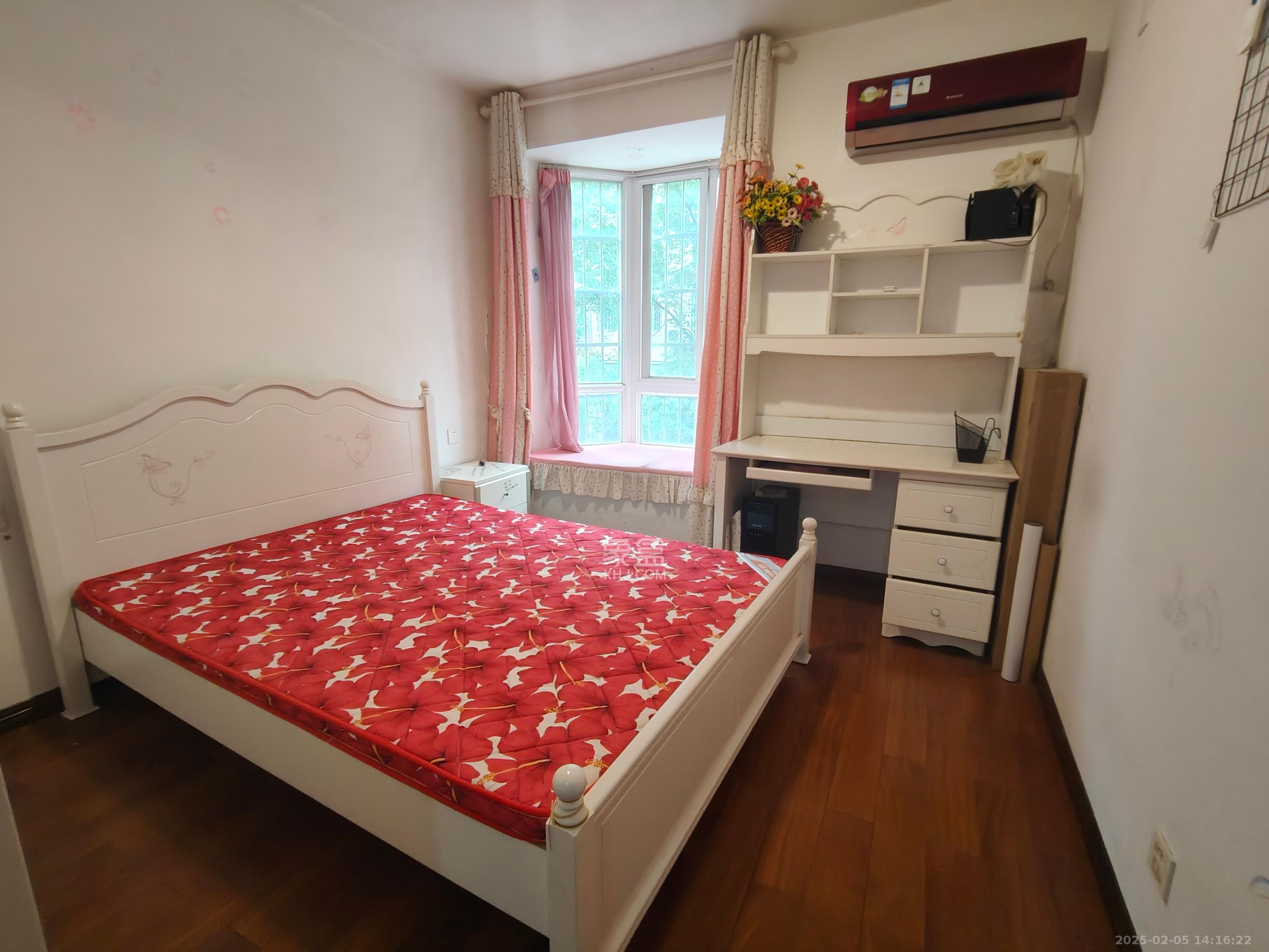 山水庭院 3室2厅1卫 1880.0元/月 山水庭院 3室2厅1卫 1880.0元/月室内图