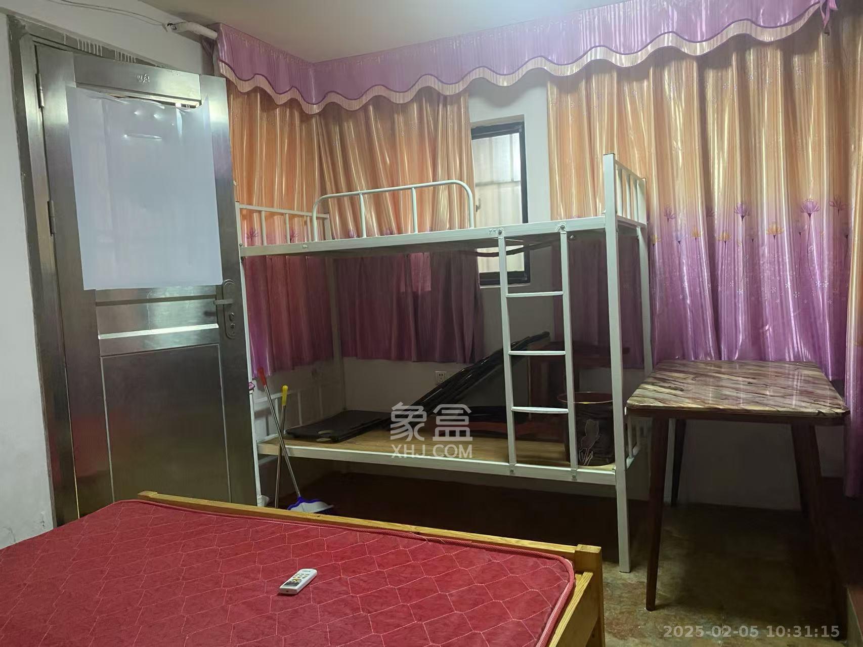 锦湘国际星城三期(锦绣苑) 1室1厅1卫 1700.0元/月 锦湘国际星城三期(锦绣苑) 1室1厅1卫 1700.0元/月室内图