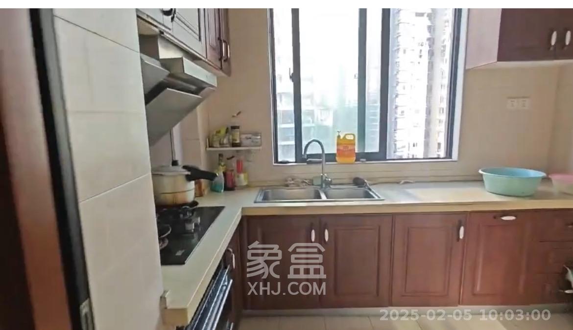 湘江世纪城临江苑 4室2厅2卫 3800.0元/月 湘江世纪城临江苑 4室2厅2卫 3800.0元/月室内图