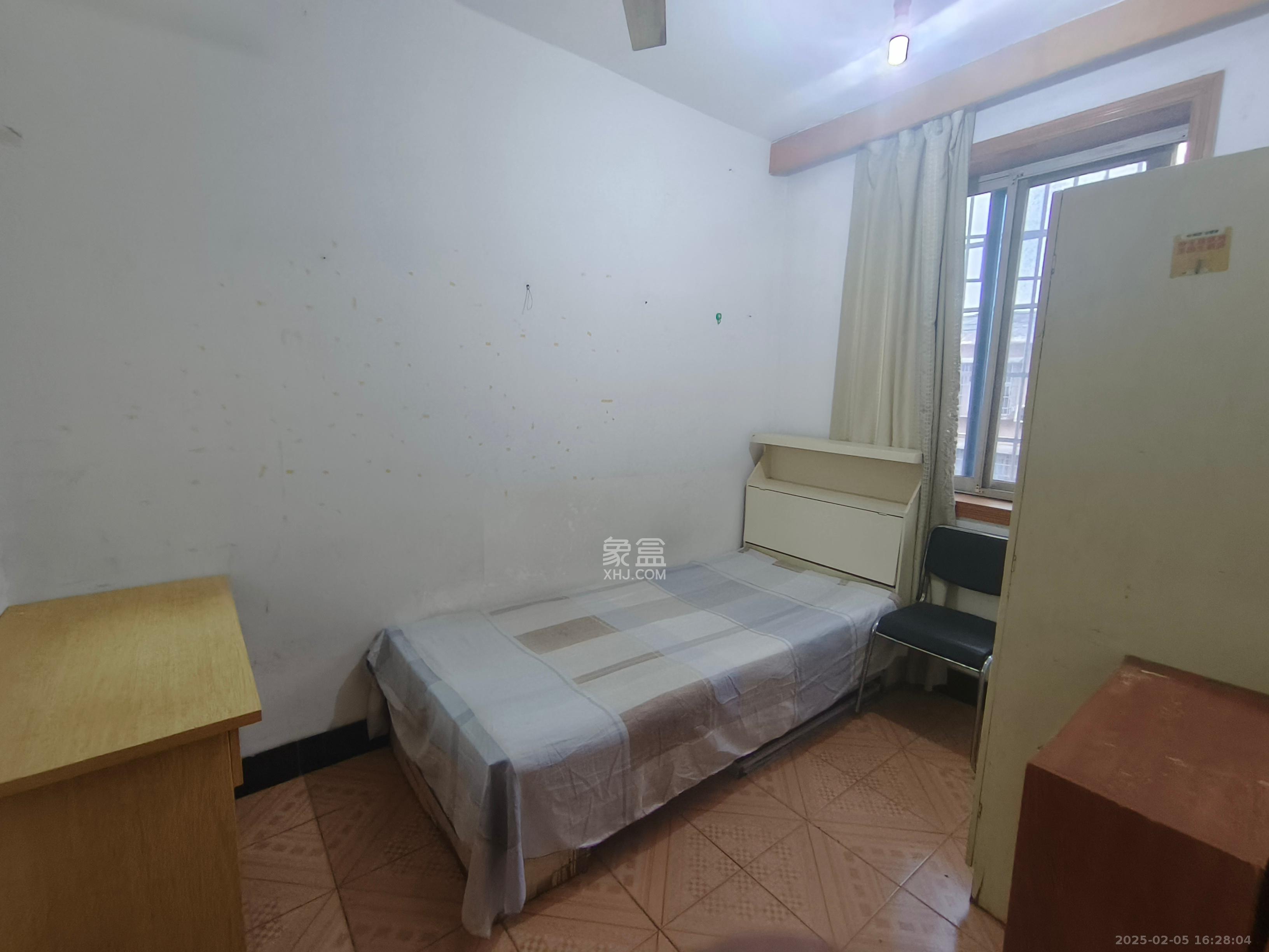 开发公司宿舍 3室1厅1卫 1600.0元/月 开发公司宿舍 3室1厅1卫 1600.0元/月室内图