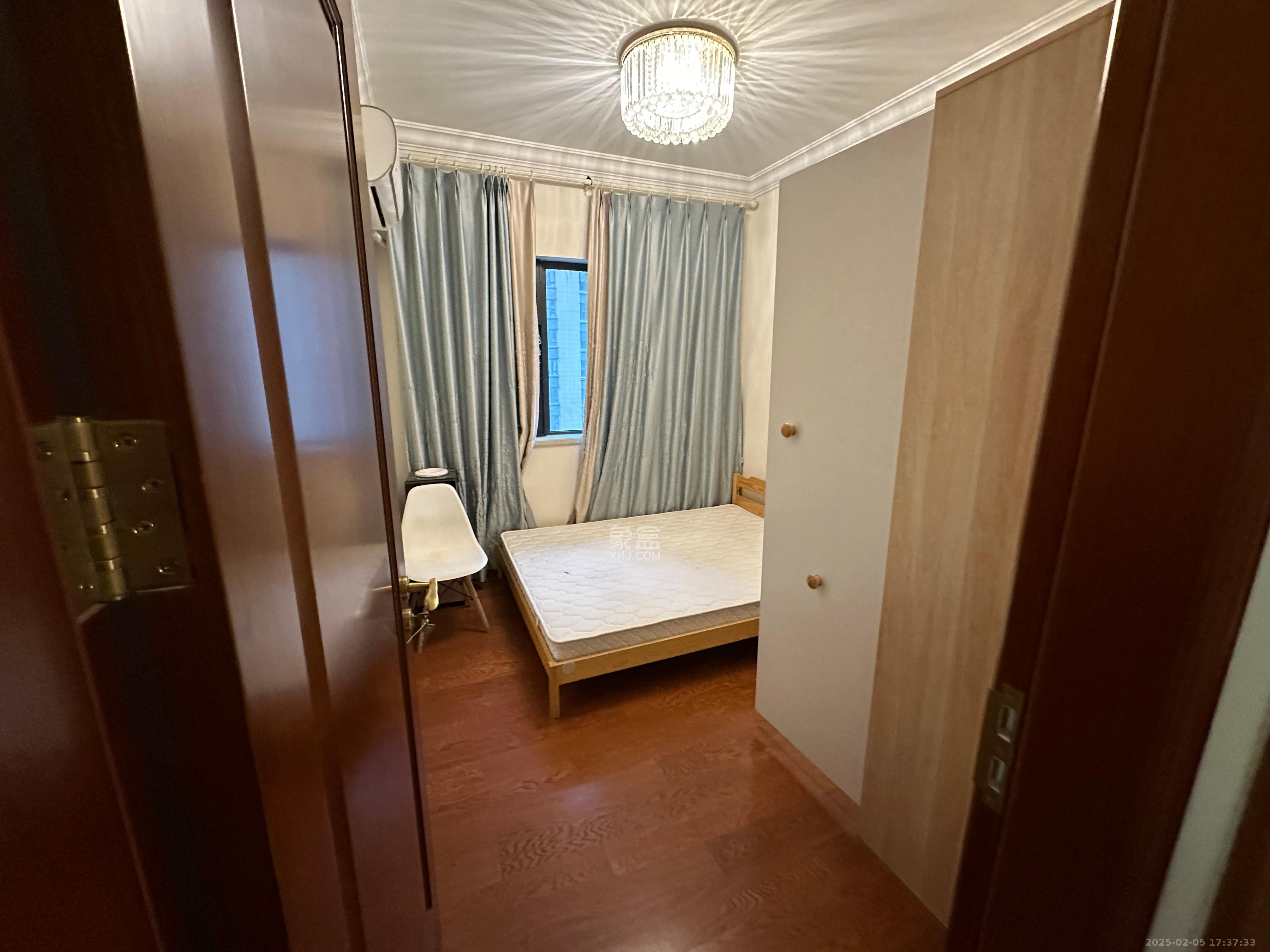 恒大国际广场  3室2厅1卫    2800.0元/月 恒大国际广场  3室2厅1卫    2800.0元/月室内图