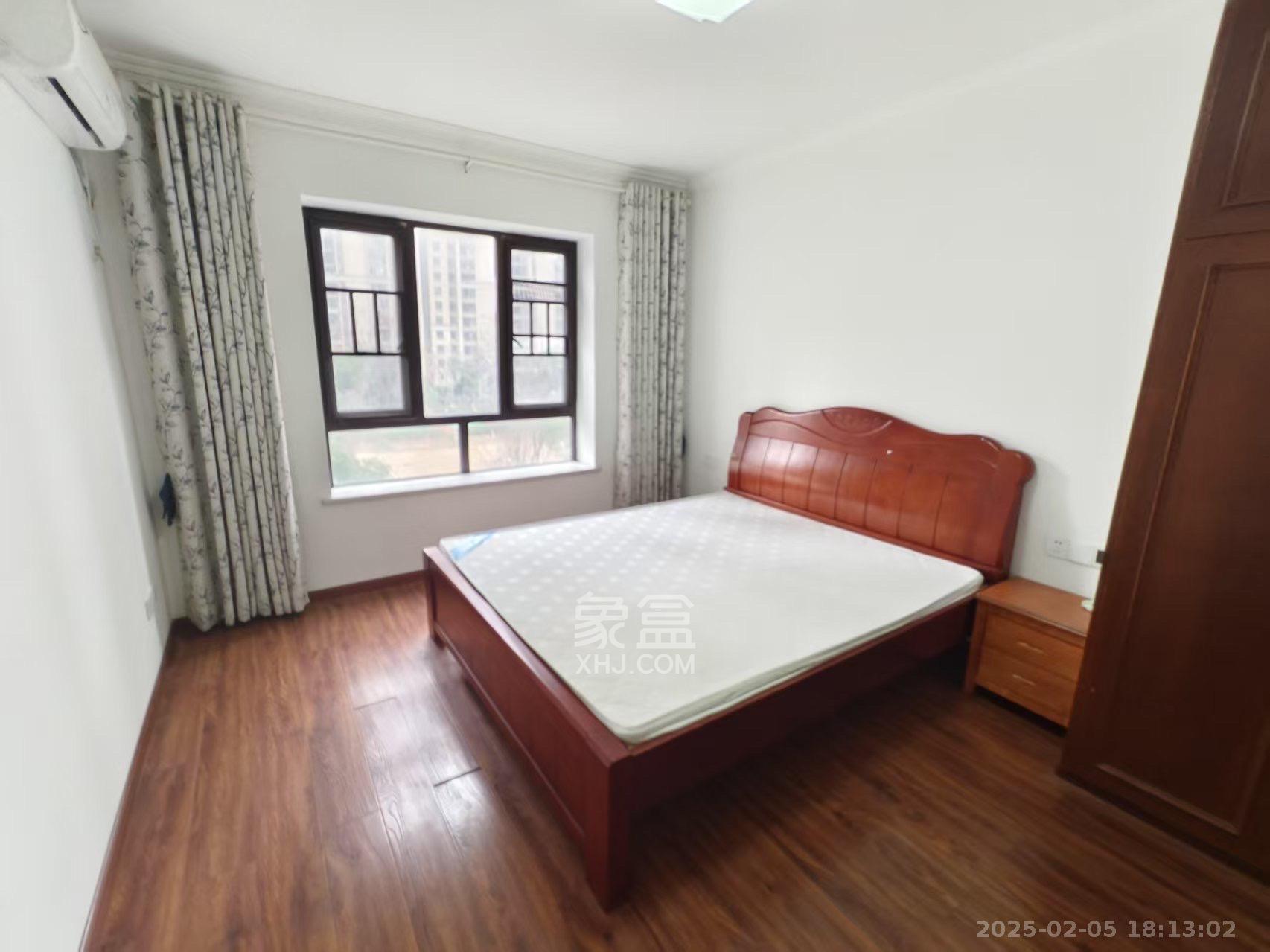 卓越浅水湾 4室2厅1卫 3000.0元/月 卓越浅水湾 4室2厅1卫 3000.0元/月室内图