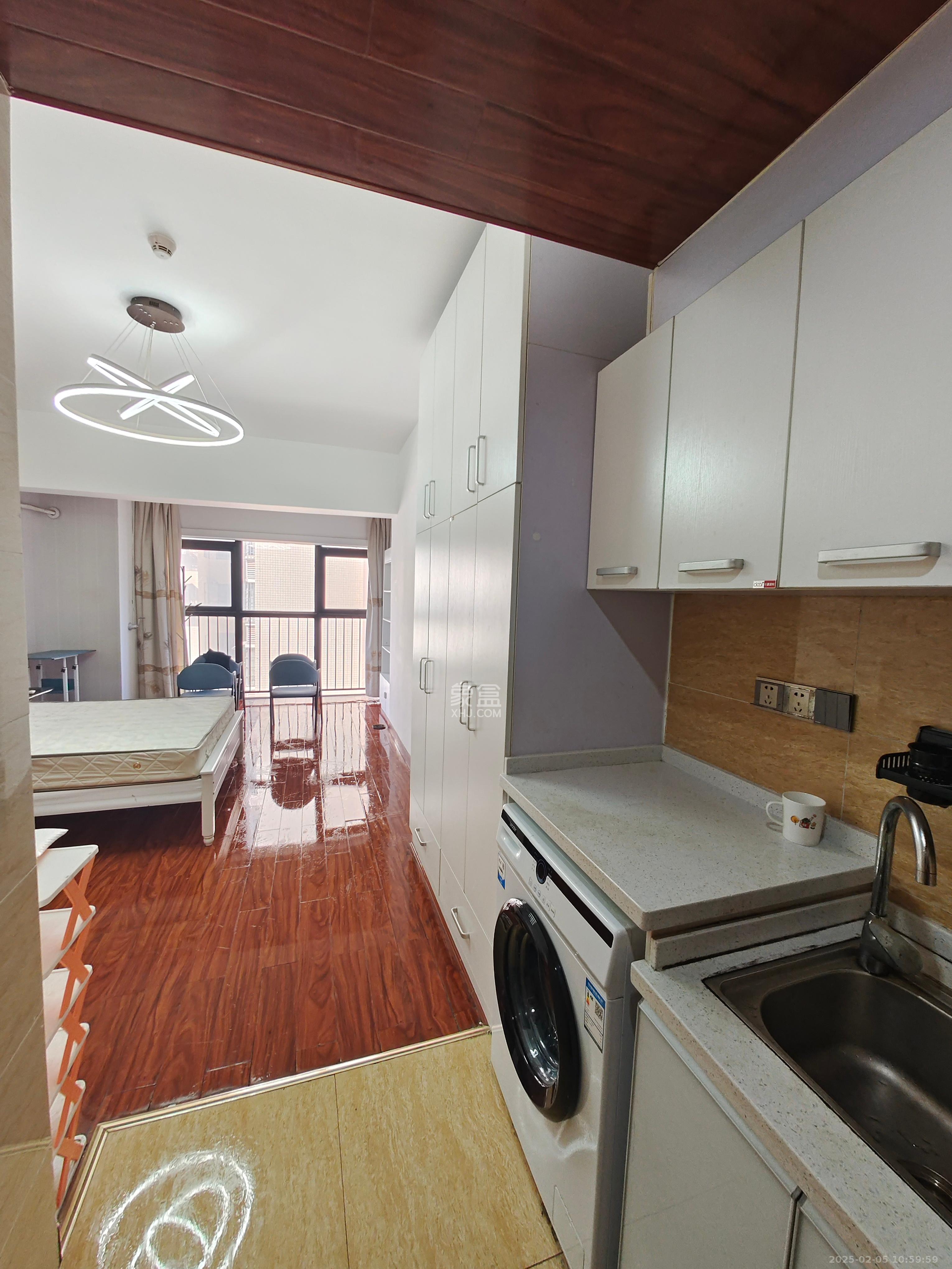 恒大金都(华瑞金都)  1室1厅1卫    1400.0元/月 恒大金都(华瑞金都)  1室1厅1卫    1400.0元/月室内图