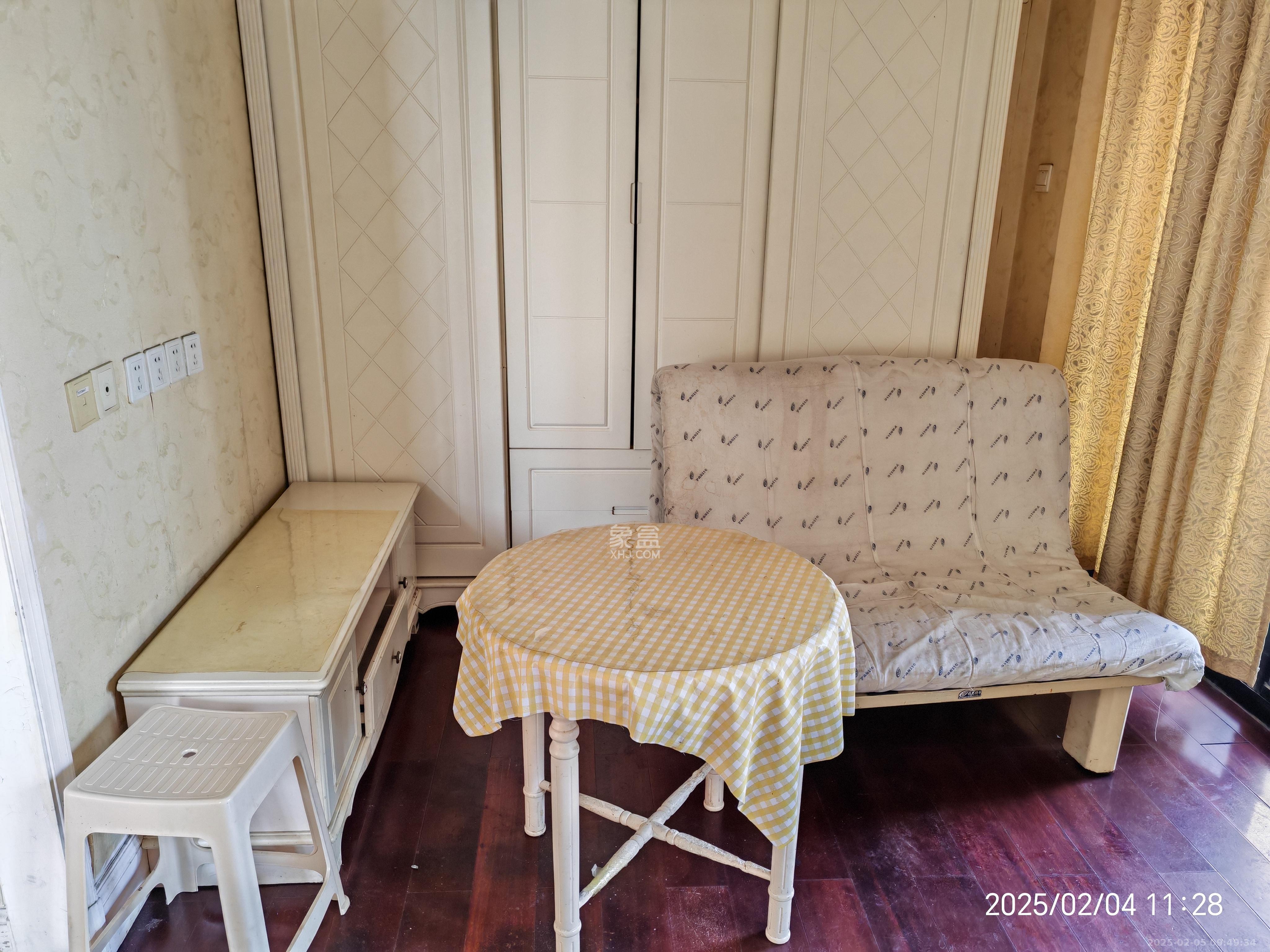 郡原广场 1室1厅1卫 1800.0元/月 郡原广场 1室1厅1卫 1800.0元/月室内图