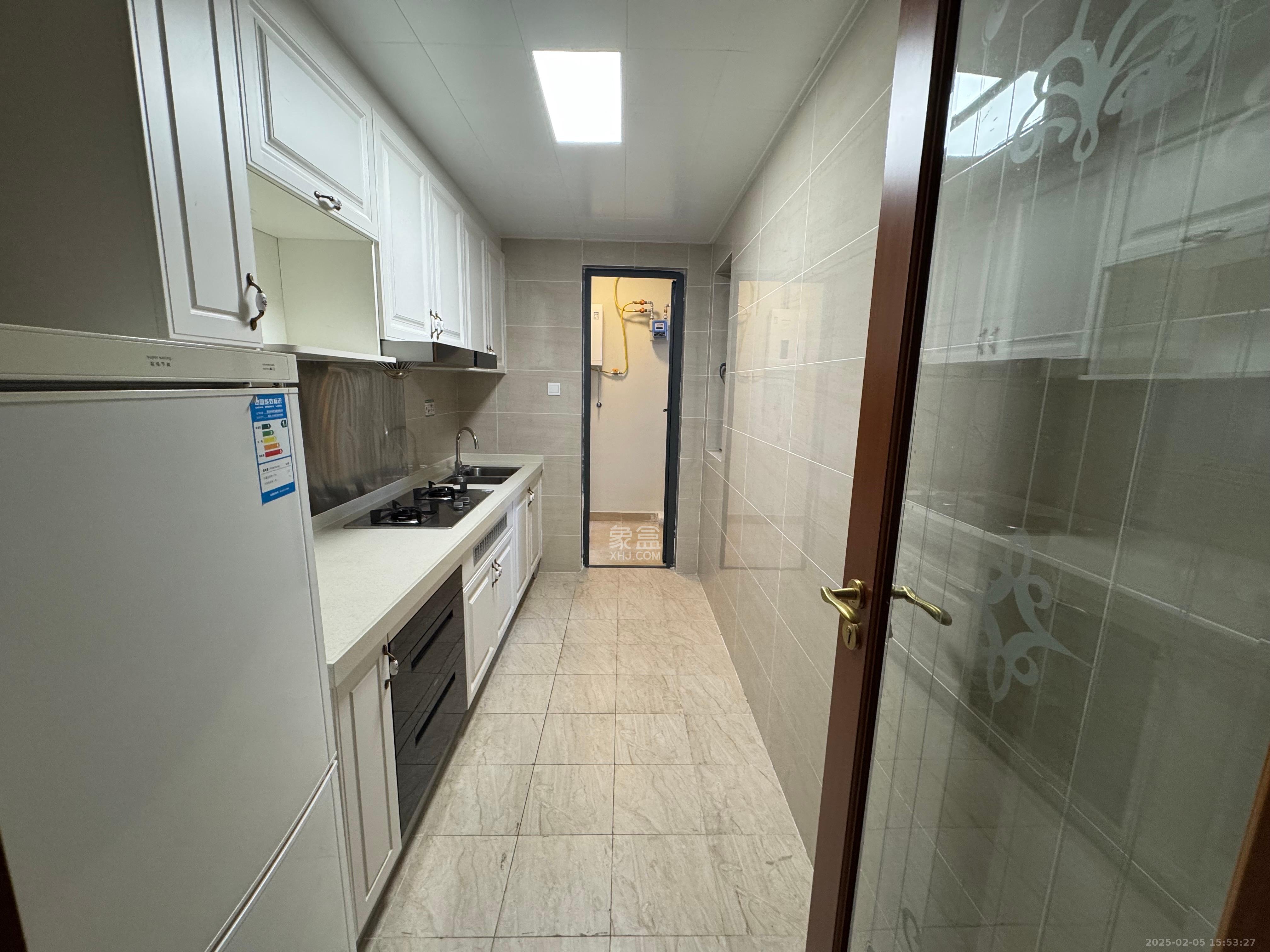 恒大御景半岛 2室2厅1卫 1500.0元/月 恒大御景半岛 2室2厅1卫 1500.0元/月室内图