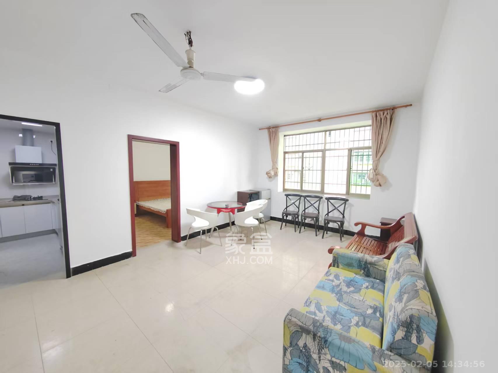 圭塘小区(圭塘一、二小区)  2室1厅1卫    1500.0元/月 圭塘小区(圭塘一、二小区)  2室1厅1卫    1500.0元/月室内图