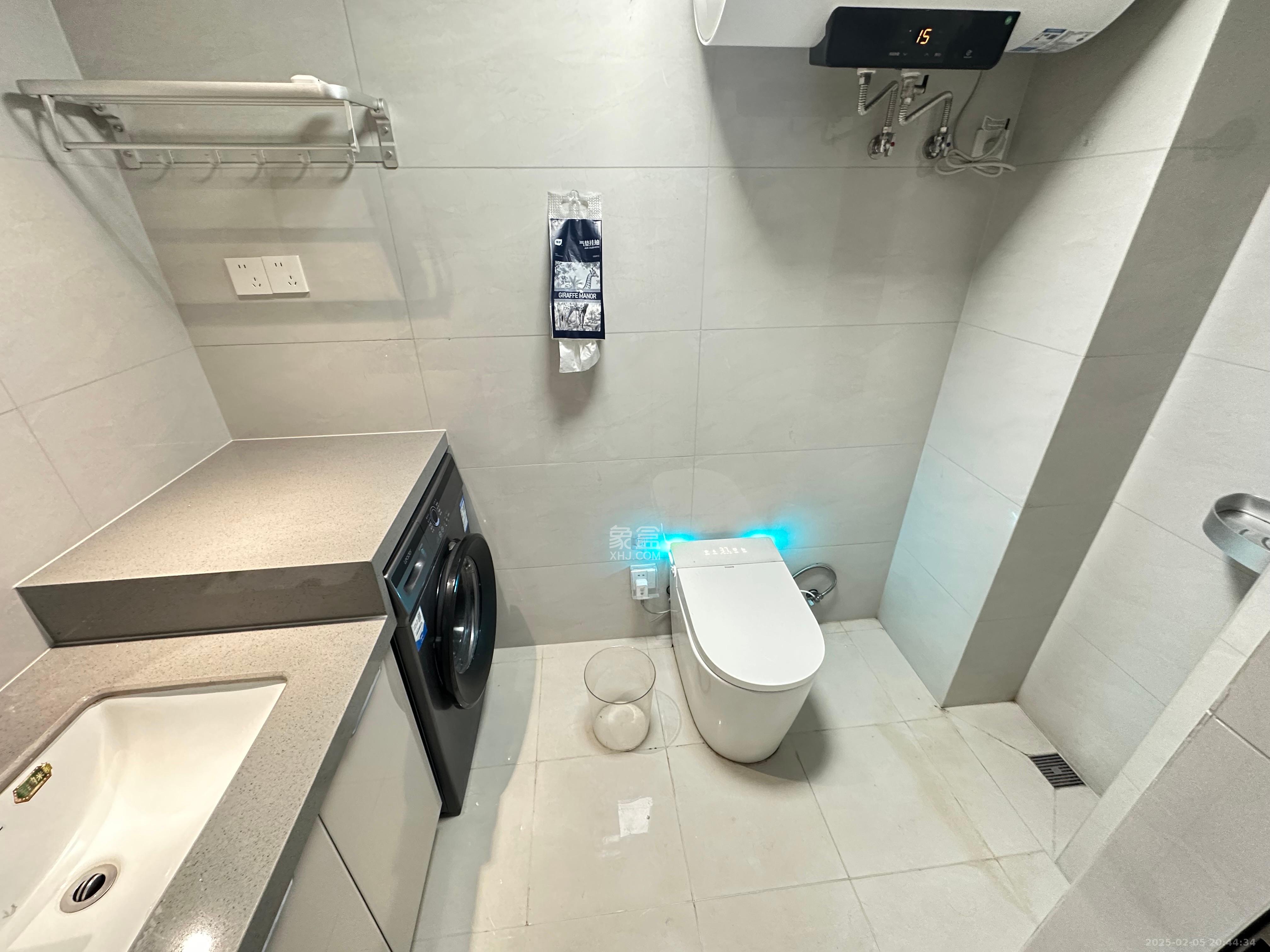 保利天禧EF区 1室1厅1卫 1700.0元/月 保利天禧EF区 1室1厅1卫 1700.0元/月室内图