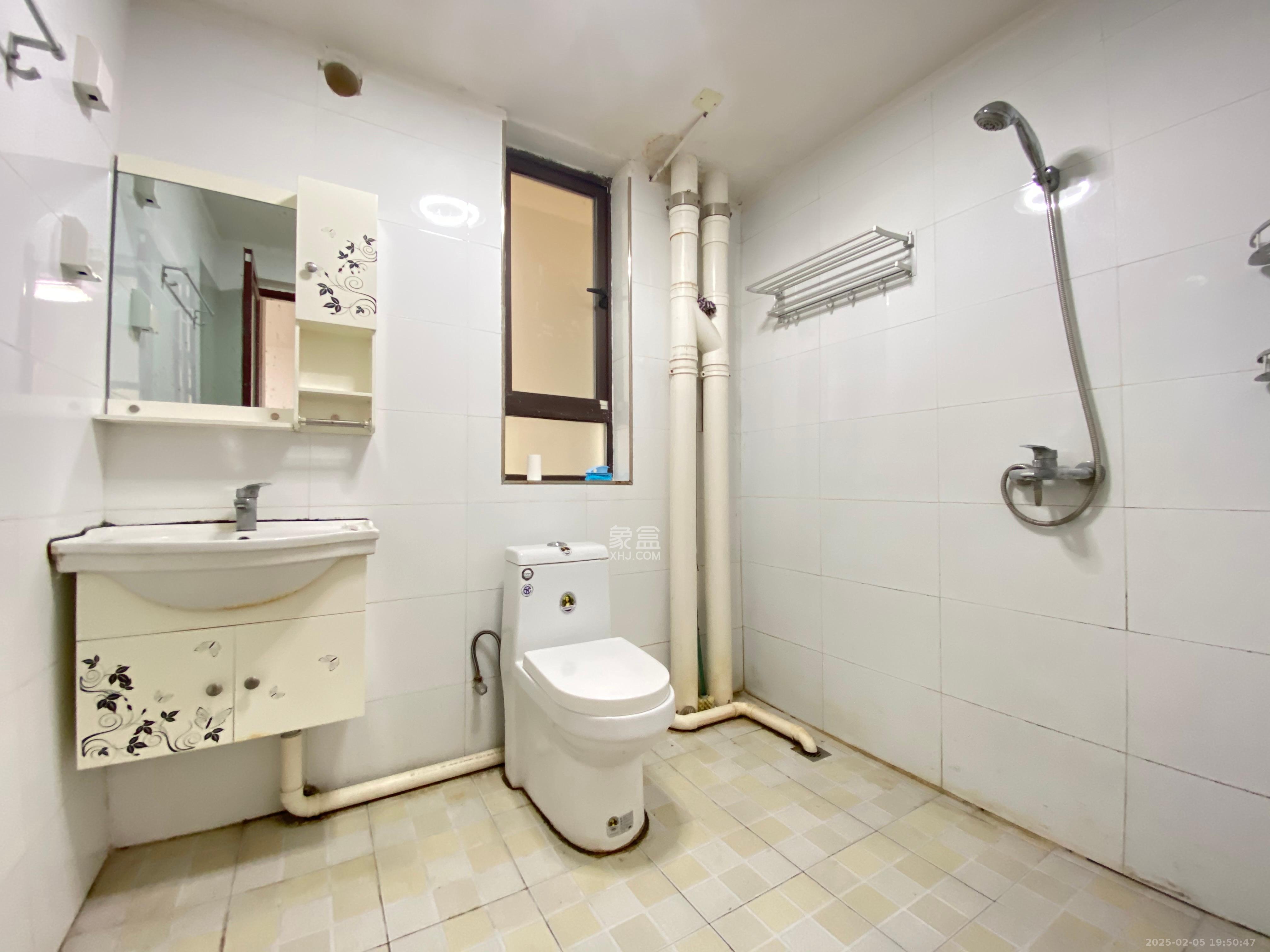 保利麓谷林语F区 2室1厅1卫 2000.0元/月 保利麓谷林语F区 2室1厅1卫 2000.0元/月室内图