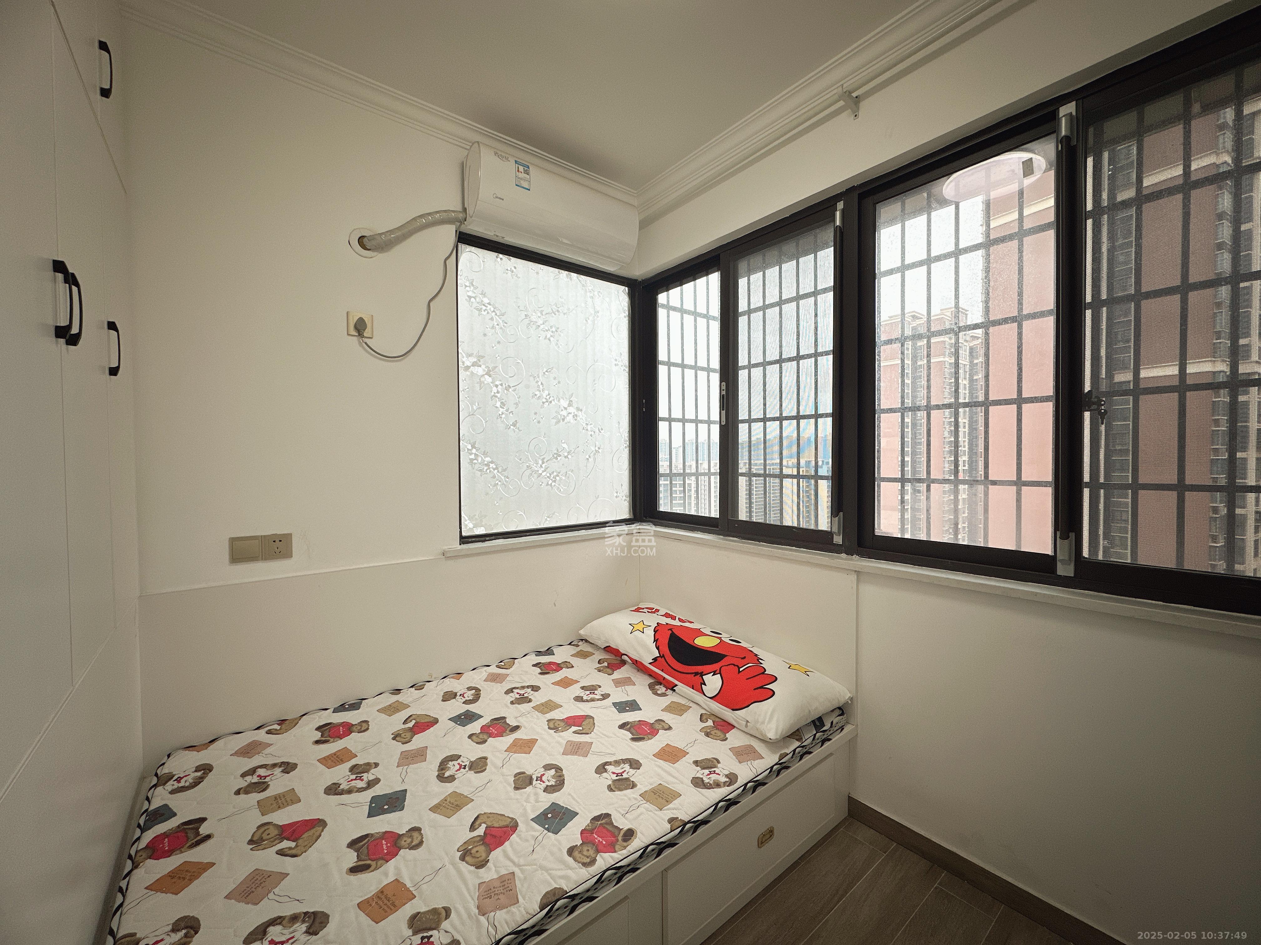 保利香槟国际  3室2厅1卫    2300.0元/月 保利香槟国际  3室2厅1卫    2300.0元/月室内图