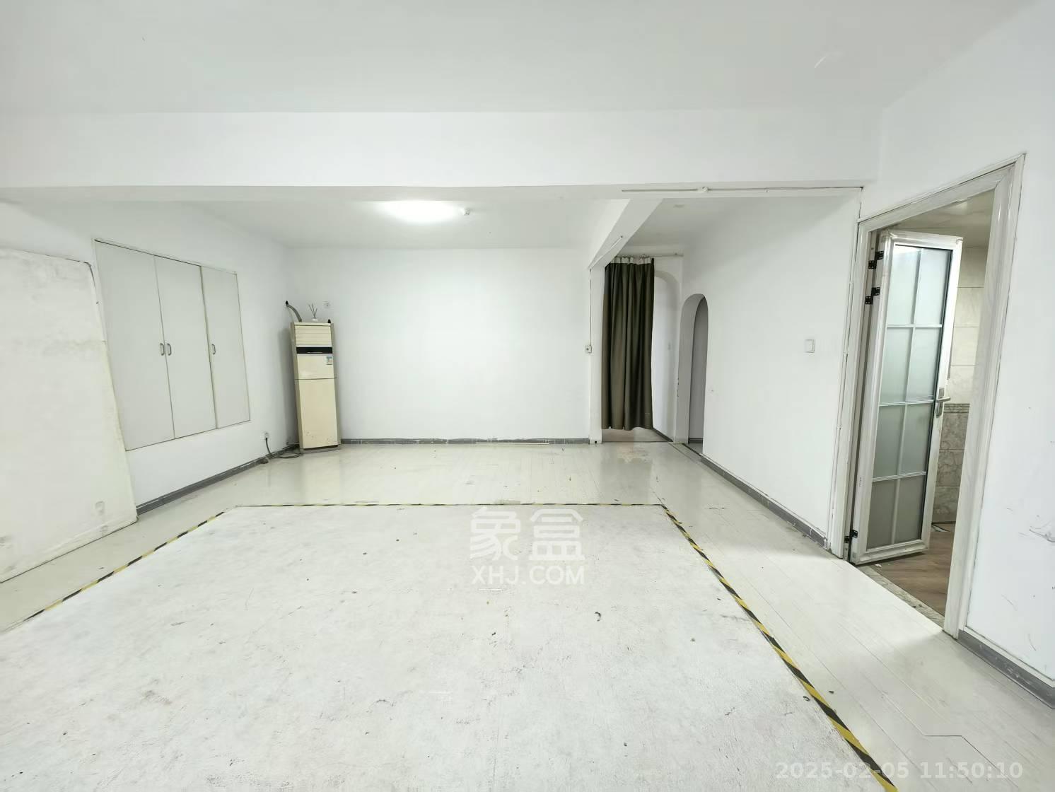 潮宗御苑 4室2厅2卫 7800.0元/月 潮宗御苑 4室2厅2卫 7800.0元/月室内图