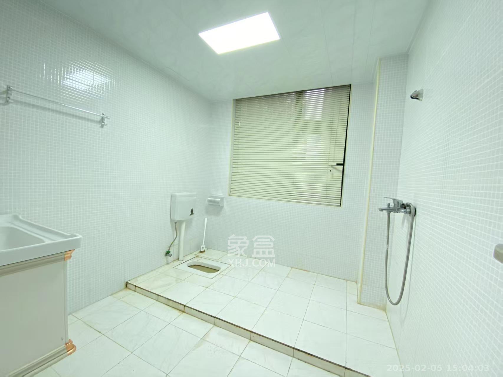 克拉美丽山庄(晟领国际)  2室2厅1卫    2200.0元/月 克拉美丽山庄(晟领国际)  2室2厅1卫    2200.0元/月室内图