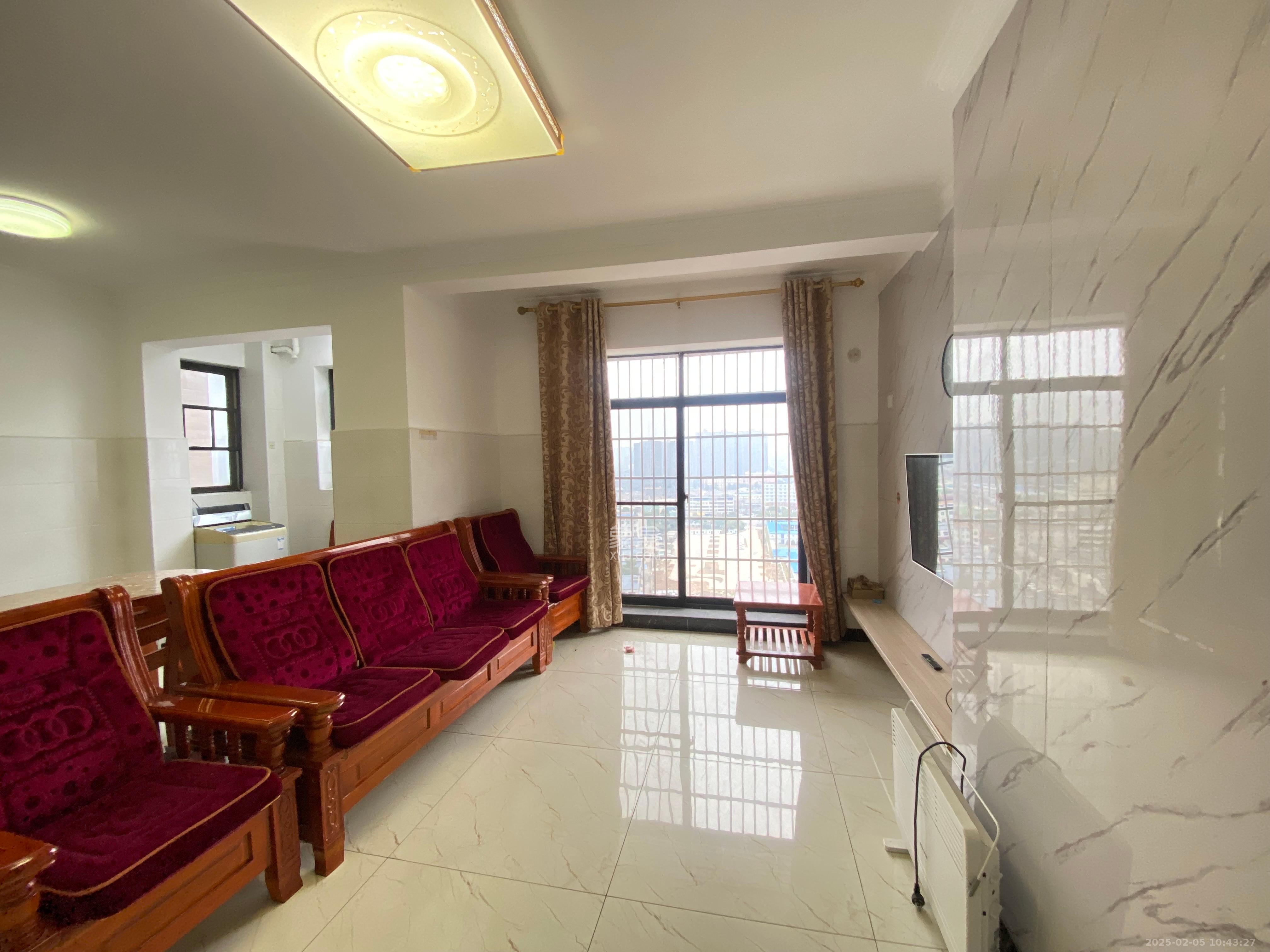 东岸梅园小区 2室2厅1卫 1800.0元/月 东岸梅园小区 2室2厅1卫 1800.0元/月室内图