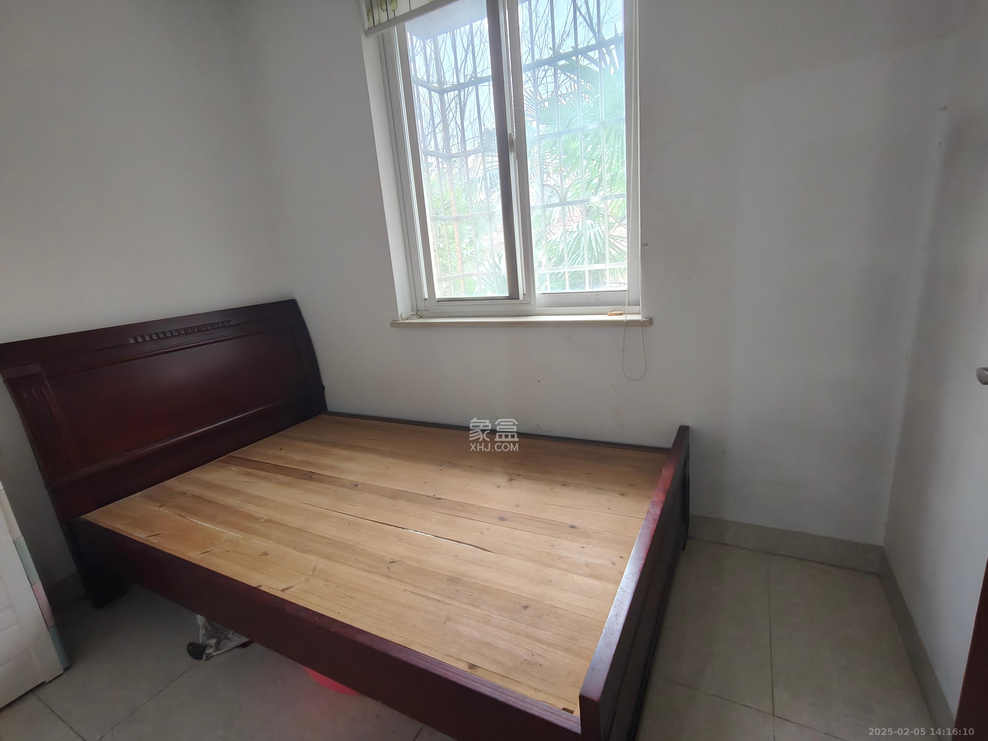 山水庭院 3室2厅1卫 1880.0元/月 山水庭院 3室2厅1卫 1880.0元/月室内图