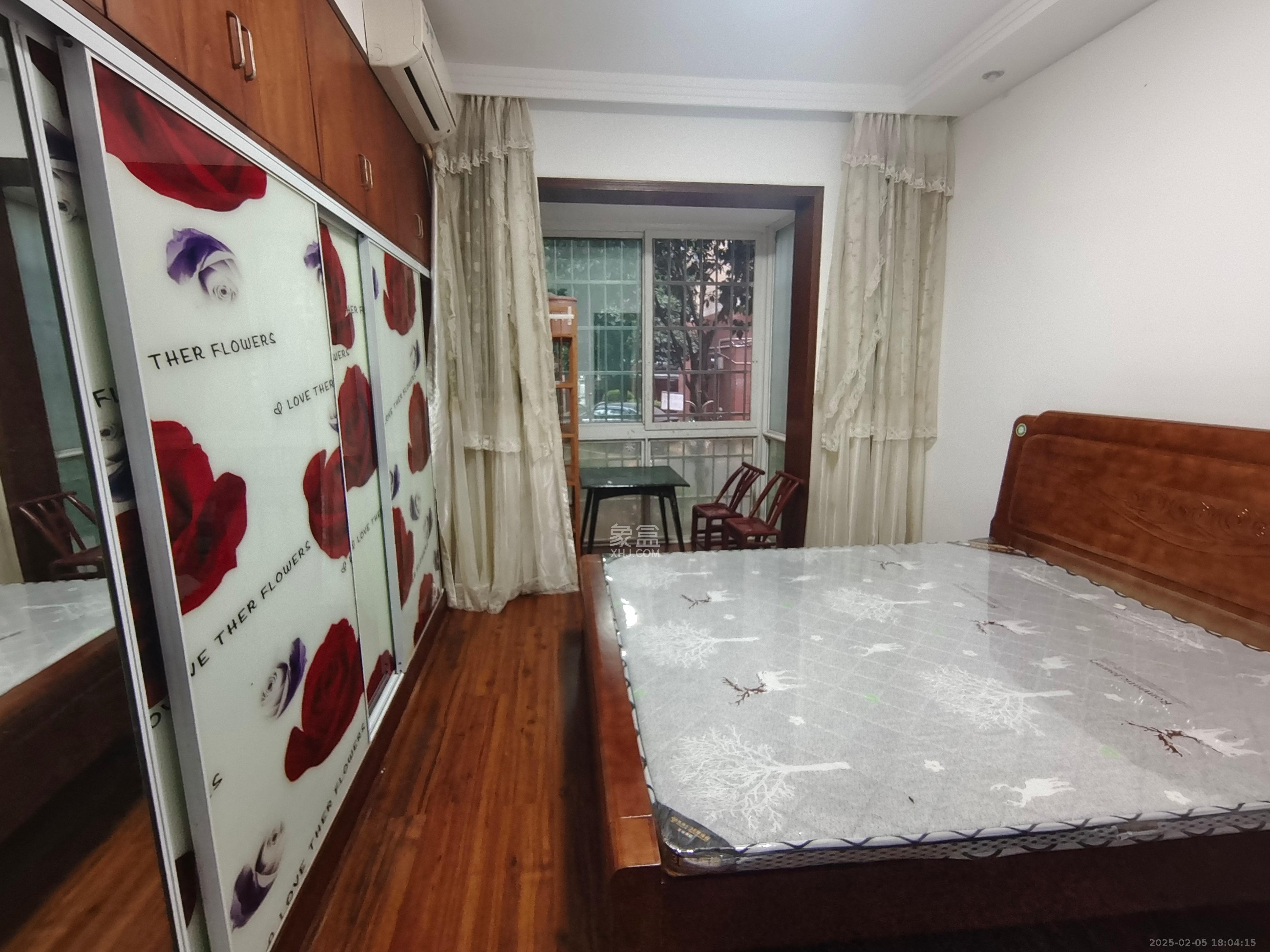 圣力华苑  3室2厅2卫    1800.0元/月 圣力华苑  3室2厅2卫    1800.0元/月室内图