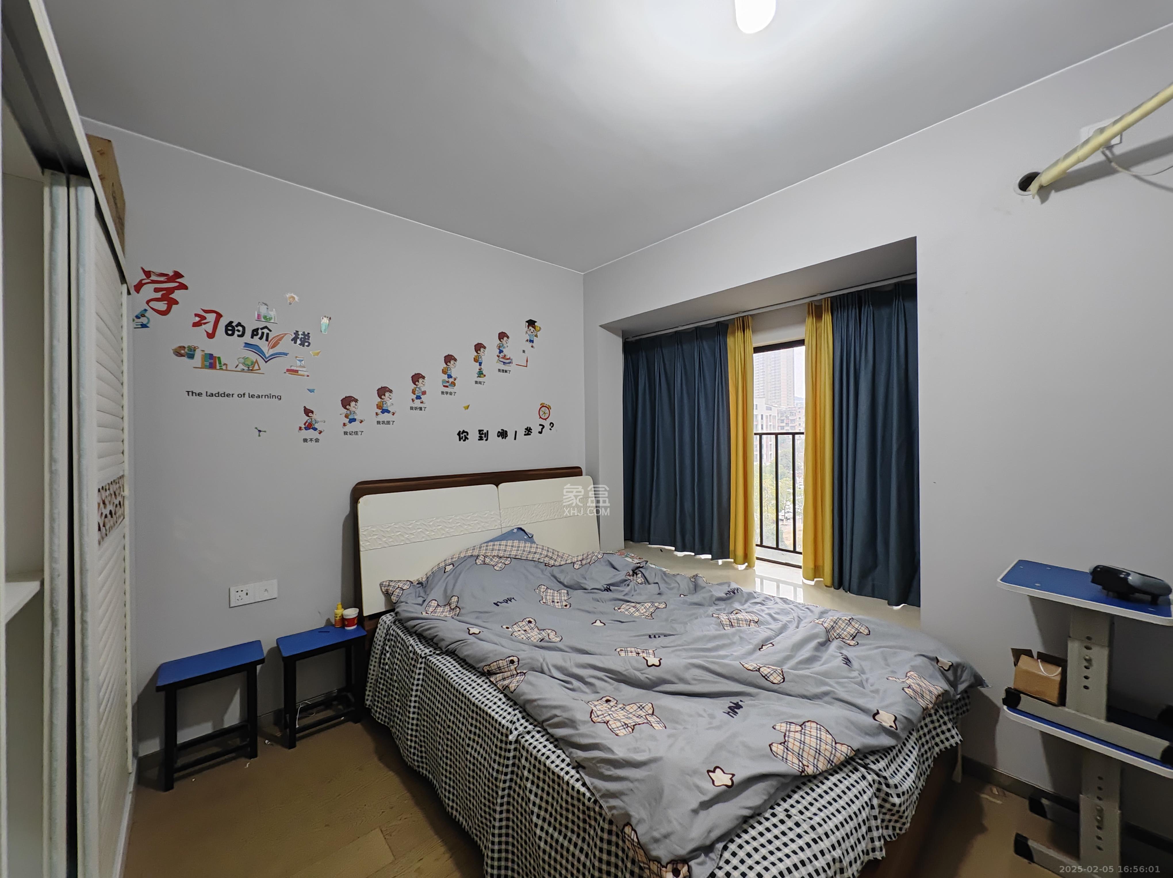 时代年华  3室2厅2卫    2000.0元/月室内图