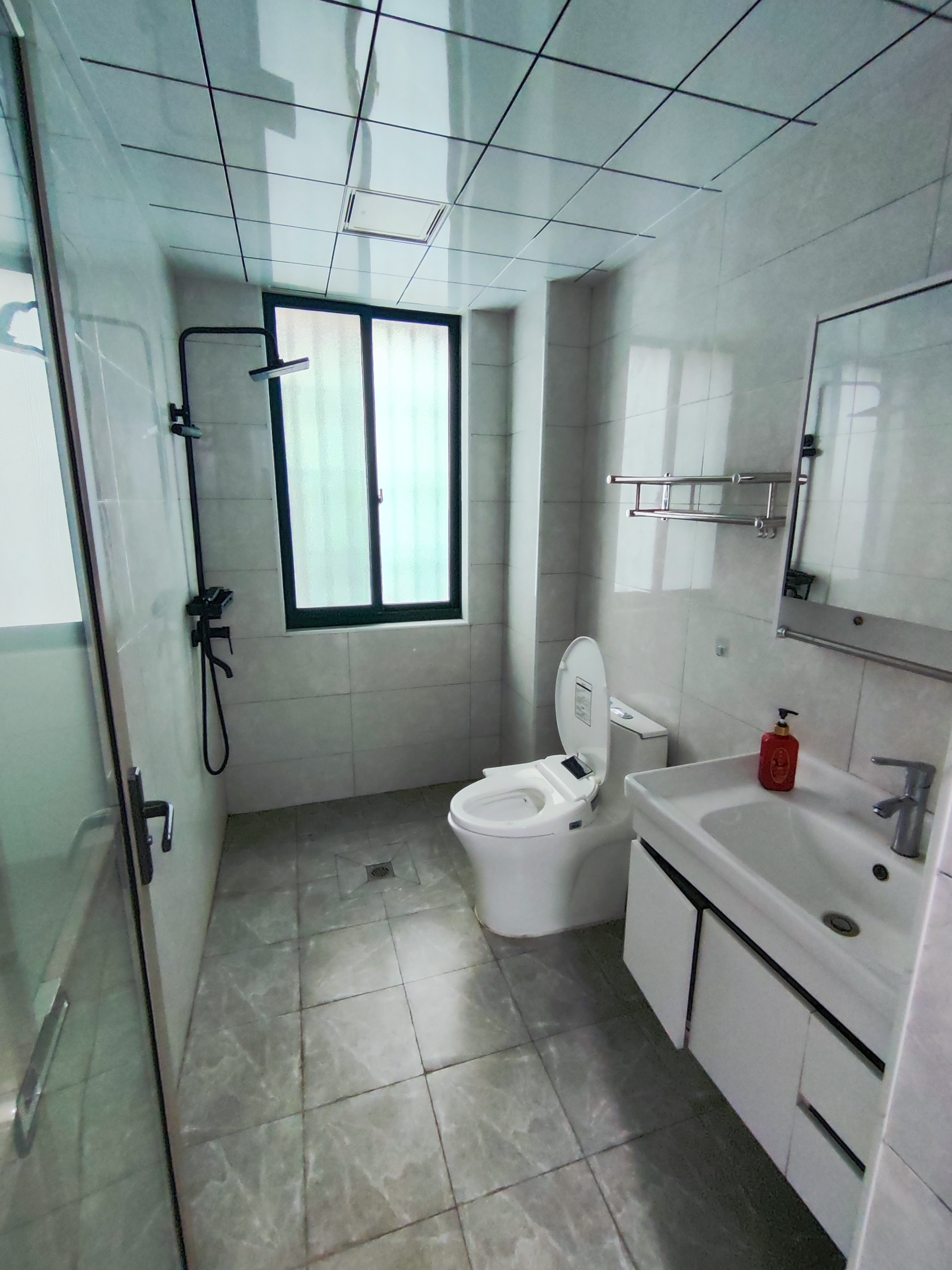 湘粤名城 3室2厅2卫 2500.0元/月 湘粤名城 3室2厅2卫 2500.0元/月室内图