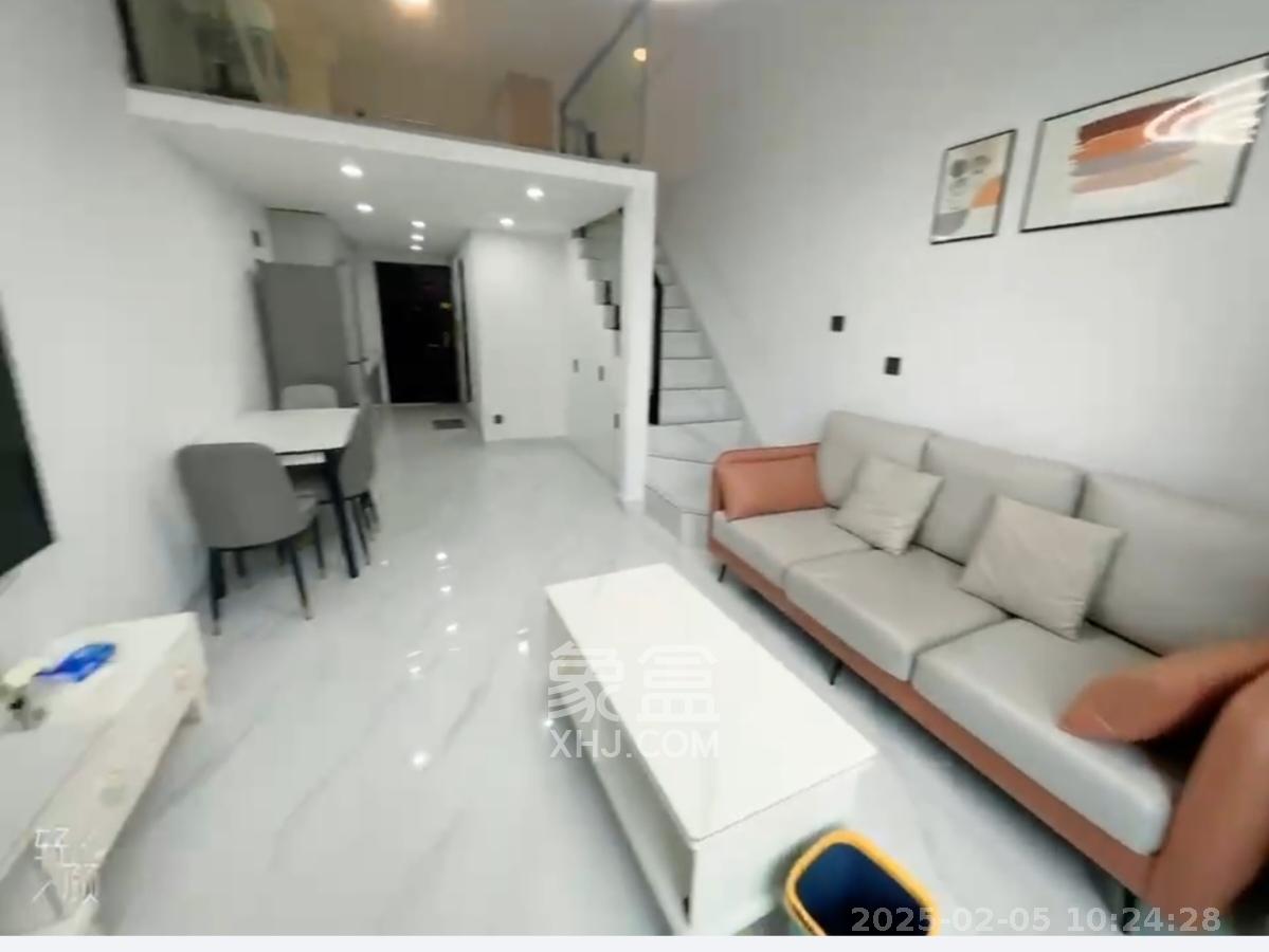 弘阳时光里 2室2厅1卫 2100.0元/月 弘阳时光里 2室2厅1卫 2100.0元/月室内图