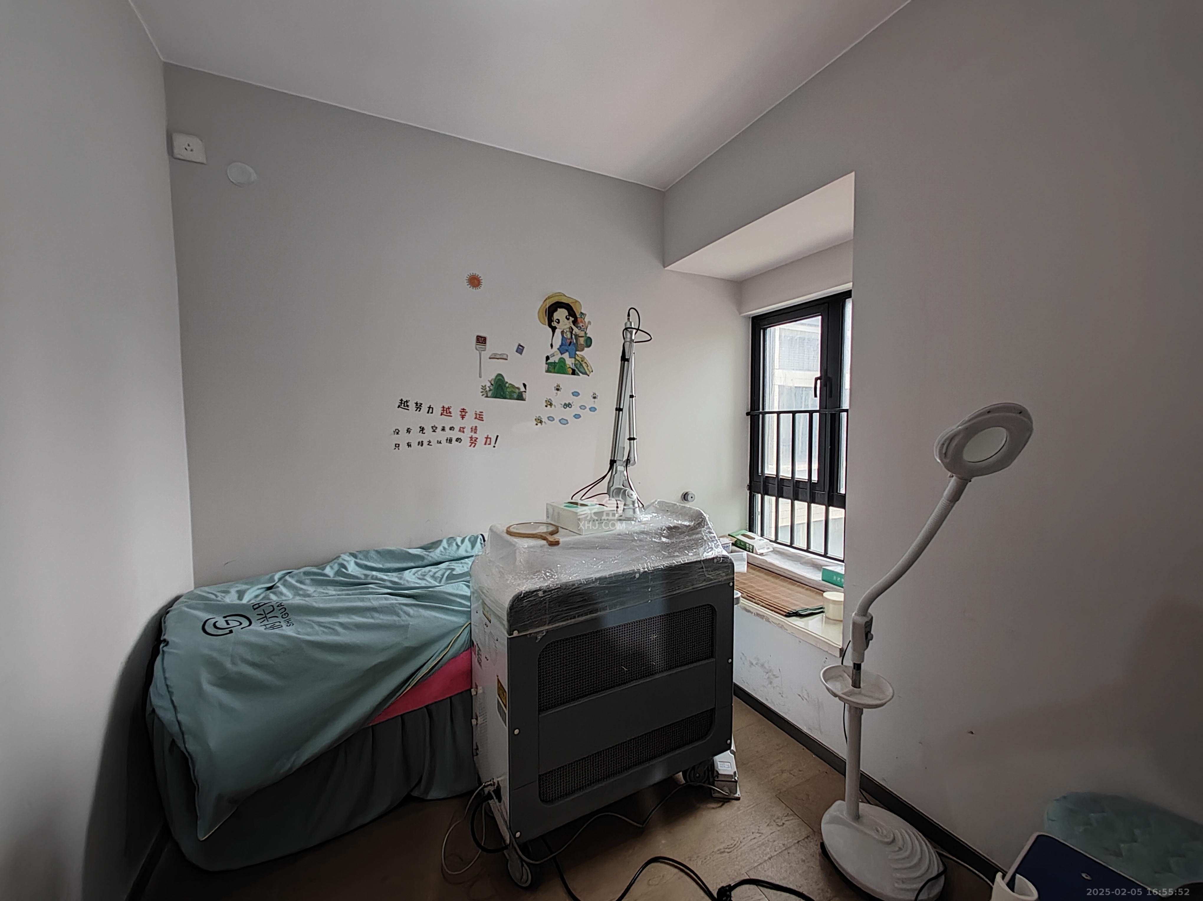 时代年华 3室2厅2卫 2000.0元/月 时代年华 3室2厅2卫 2000.0元/月室内图