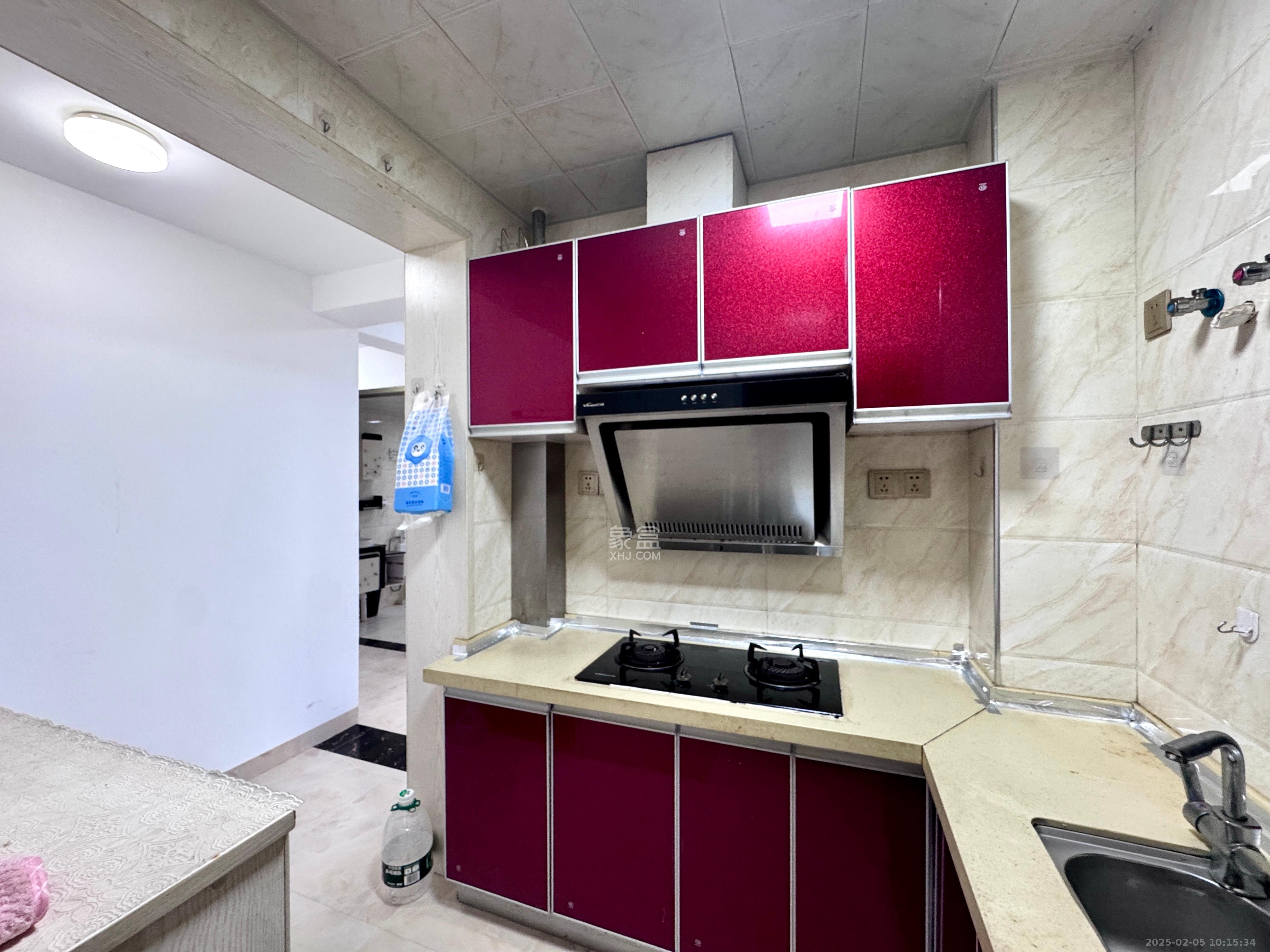 达美D6区 1室1厅1卫 2000.0元/月 达美D6区 1室1厅1卫 2000.0元/月室内图