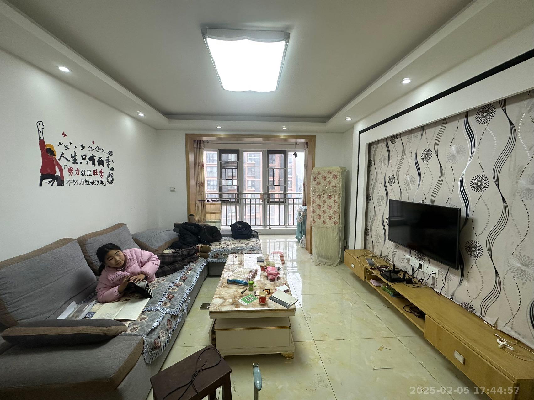 丽发新城  2室1厅1卫   1900.00元/月室内图