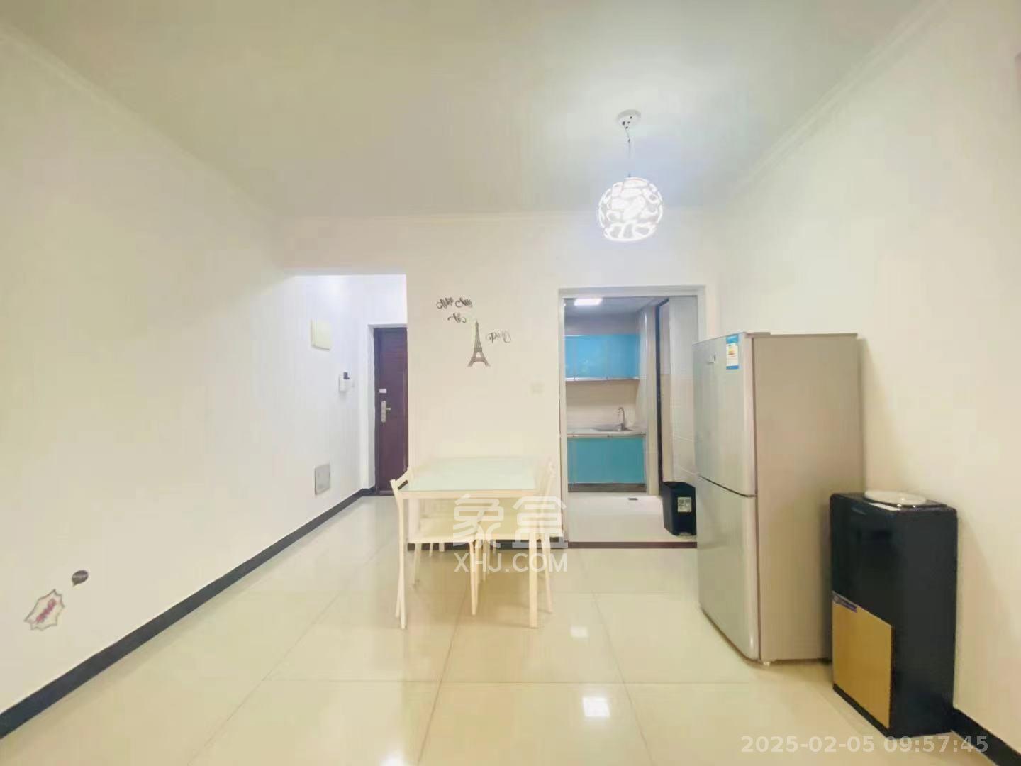 华润凤凰城三期 2室1厅1卫 1900.0元/月 华润凤凰城三期 2室1厅1卫 1900.0元/月室内图