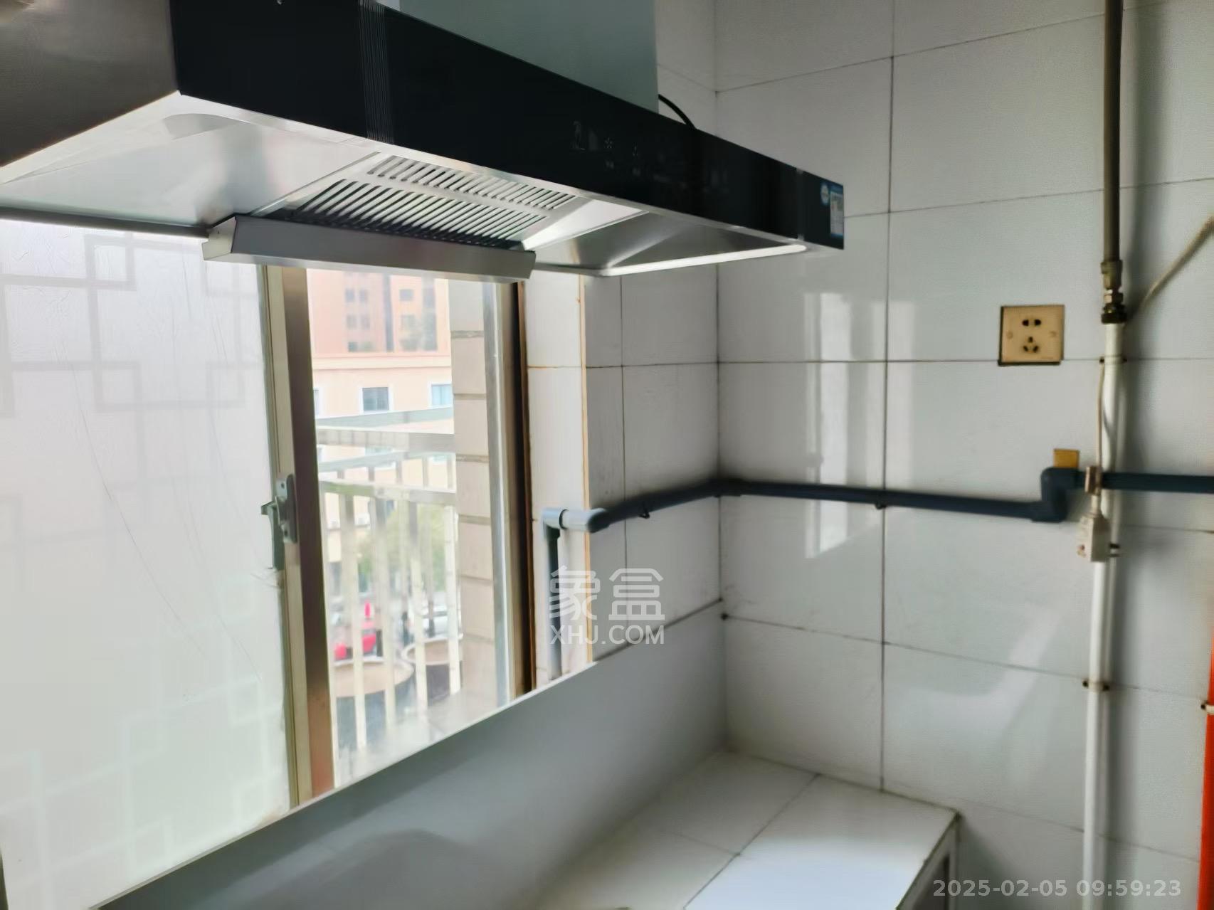 金峰小区南院  1室1厅1卫    900.0元/月 金峰小区南院  1室1厅1卫    900.0元/月室内图