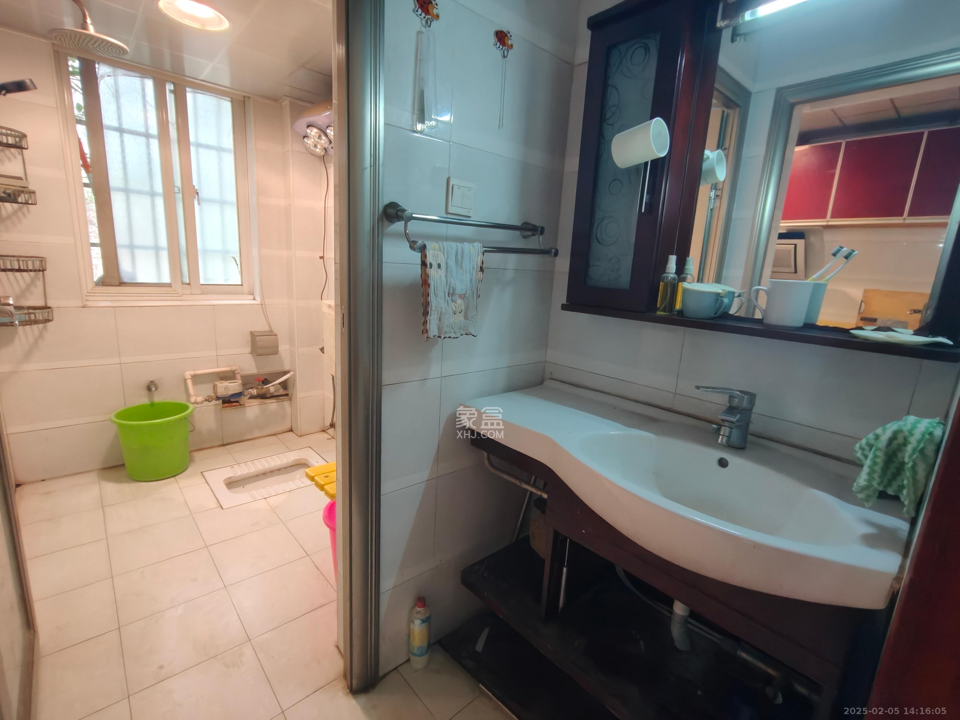 山水庭院 3室2厅1卫 1880.0元/月 山水庭院 3室2厅1卫 1880.0元/月室内图