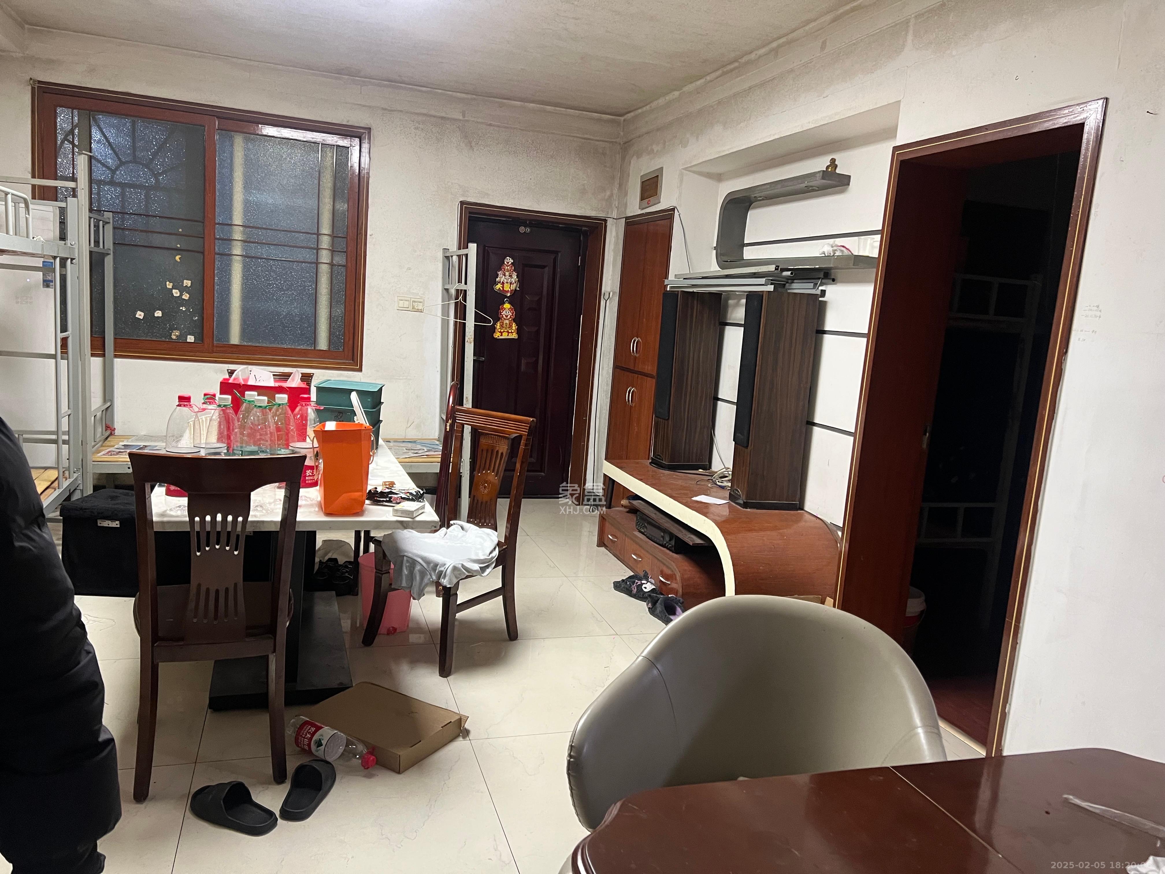 新世界商贸城 2室1厅1卫 3600.0元/月 新世界商贸城 2室1厅1卫 3600.0元/月室内图