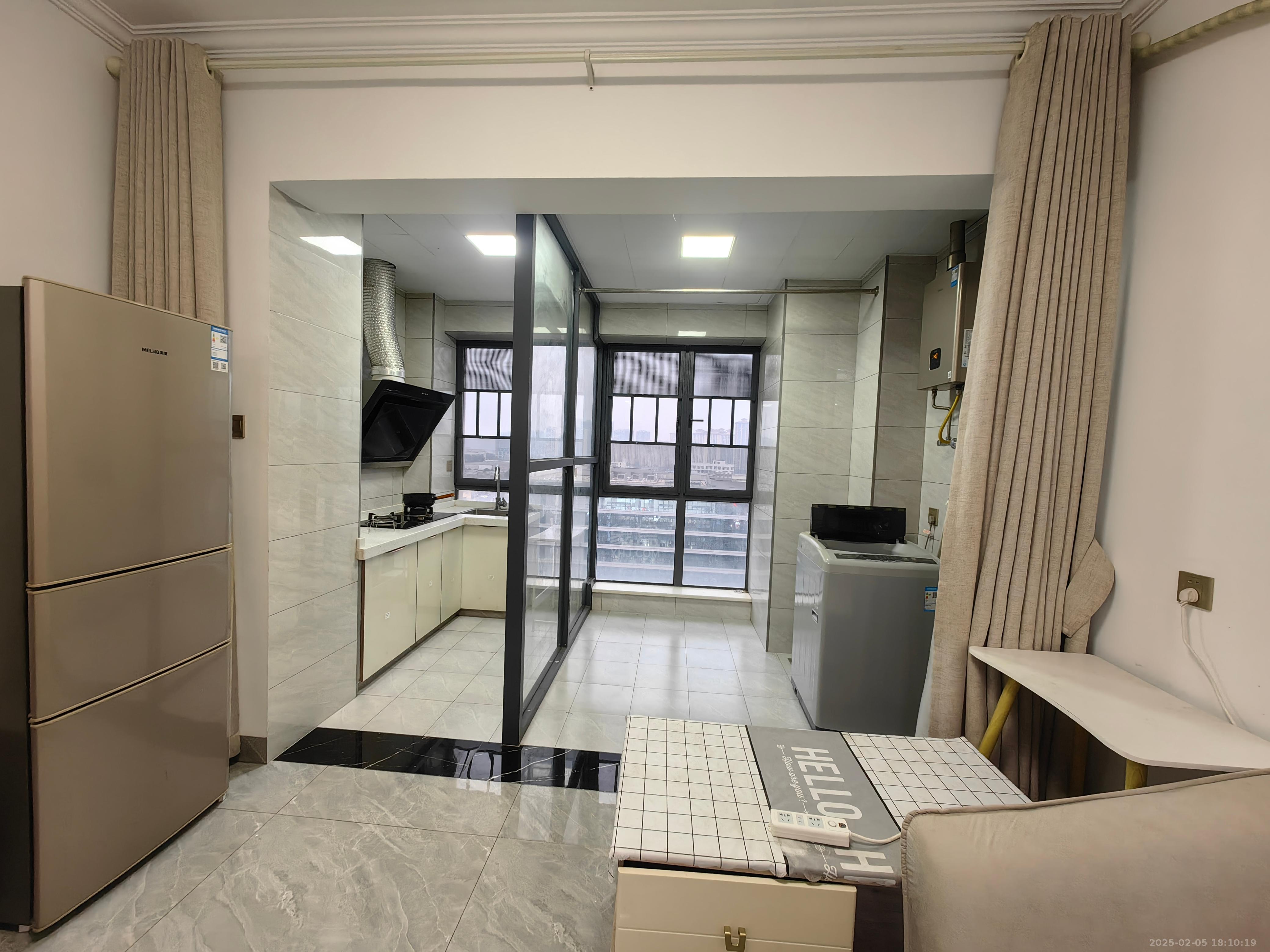 山水洲城华晨第一城 1室0厅0卫 1400.0元/月 山水洲城华晨第一城 1室0厅0卫 1400.0元/月室内图