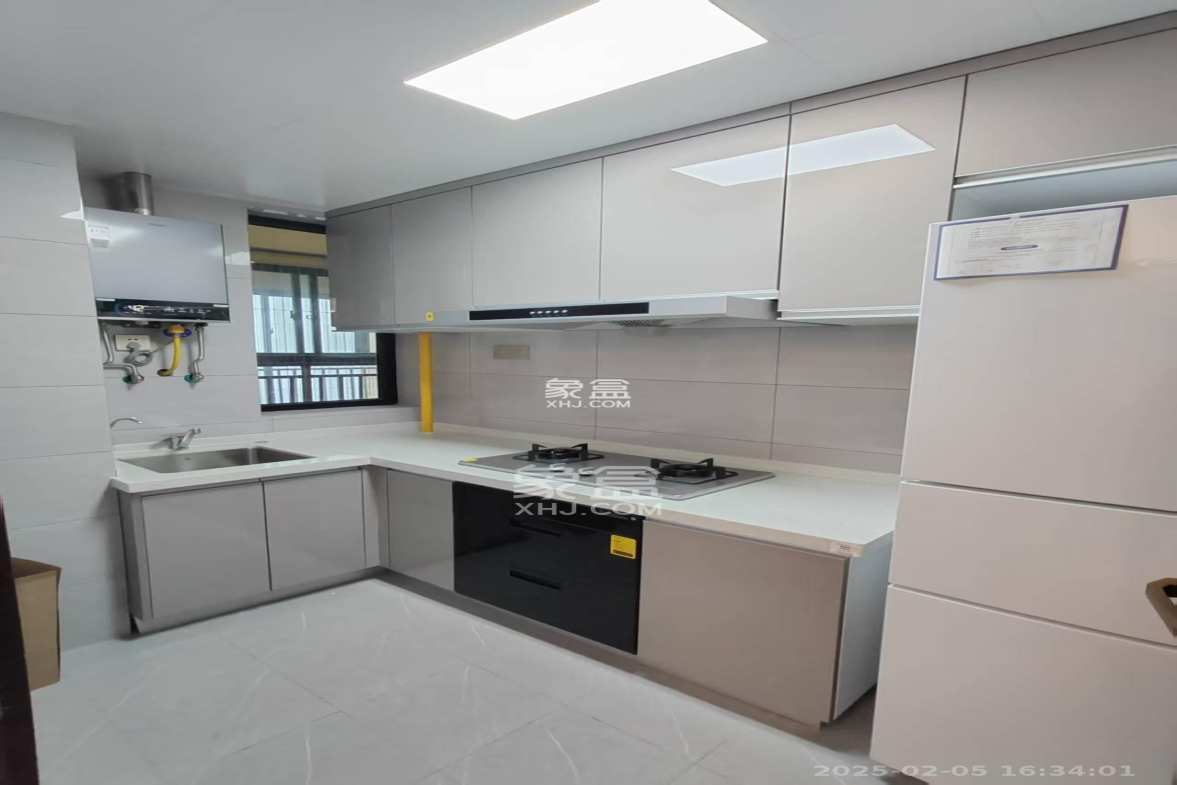 星城春晓  3室2厅1卫    2000.0元/月 星城春晓  3室2厅1卫    2000.0元/月室内图