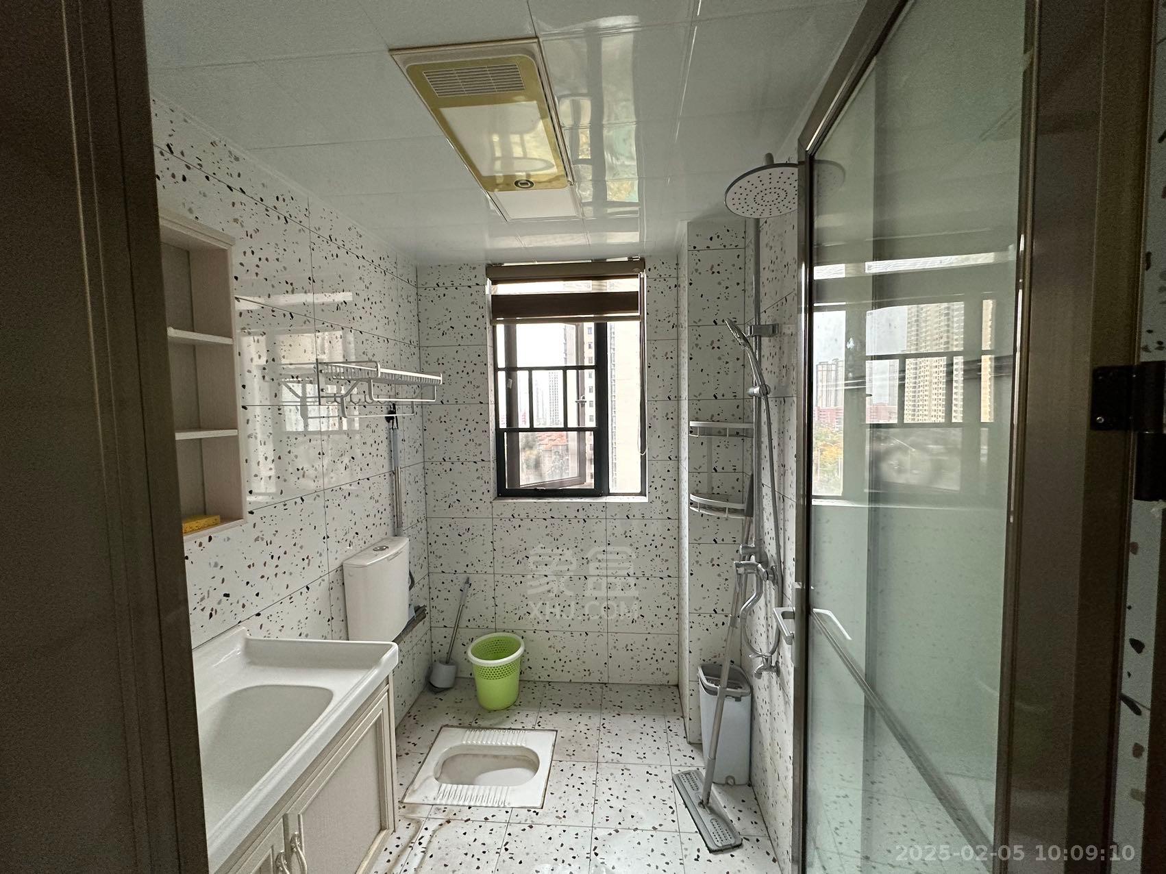 山水洲城华晨第一城 2室2厅1卫 1700.0元/月 山水洲城华晨第一城 2室2厅1卫 1700.0元/月室内图