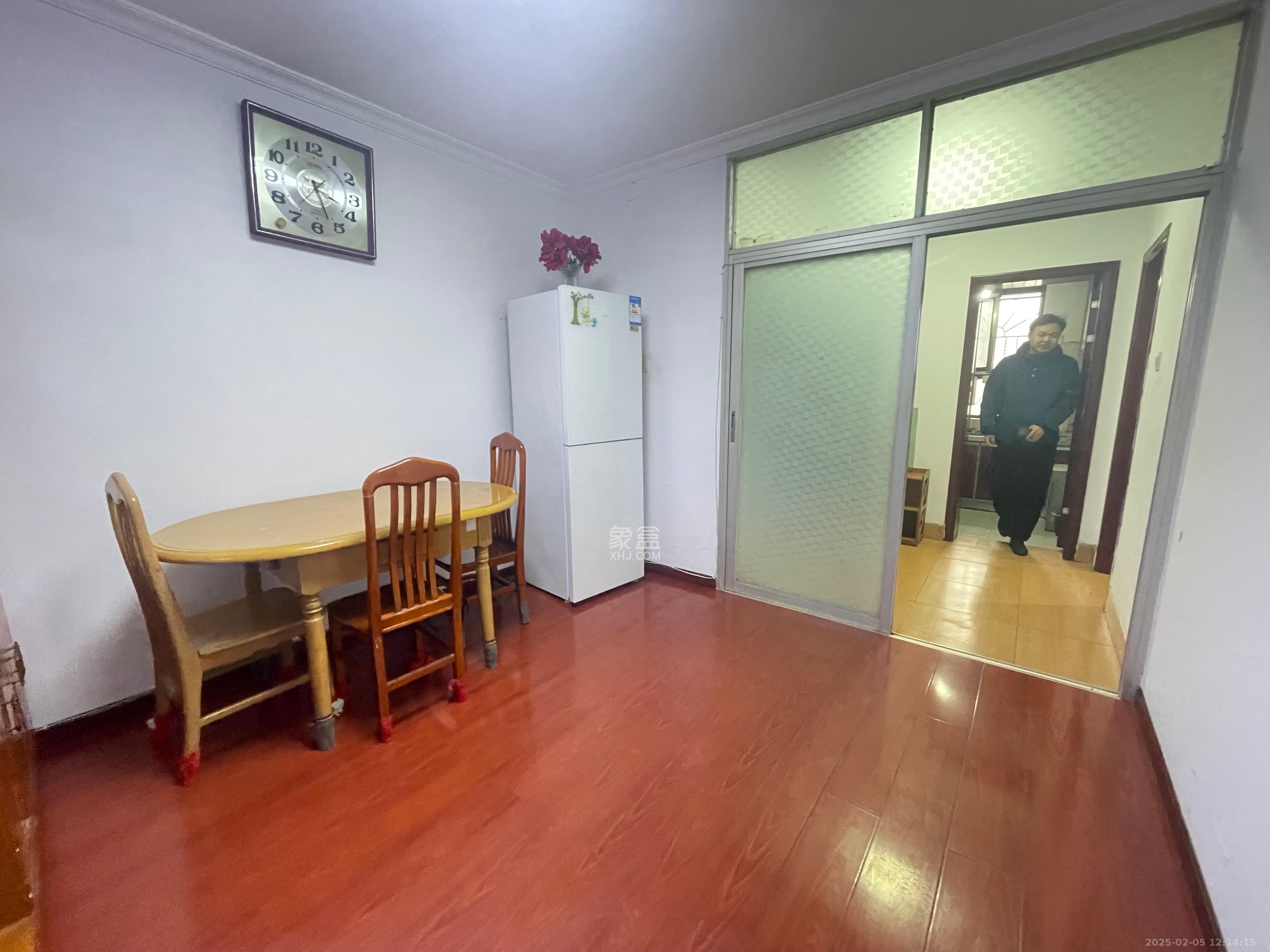 京剧院单位房  2室1厅1卫   2000.00元/月室内图